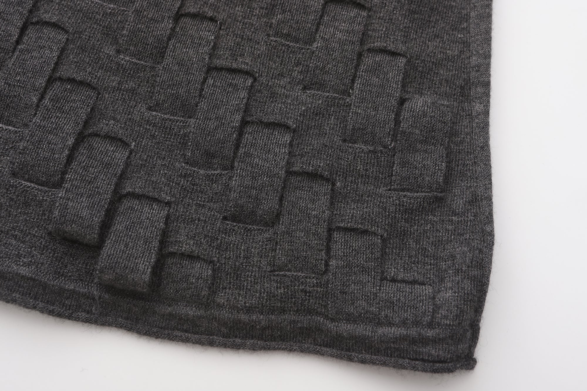 PREAW25 - DARK GREY BEQUIA TOP