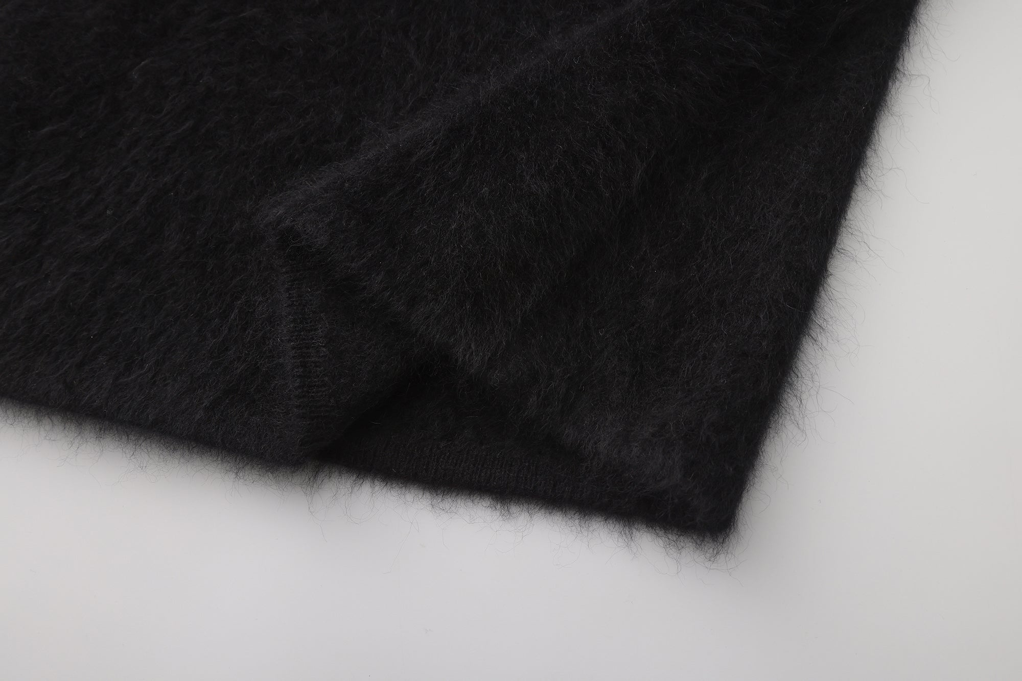 AW25 - BLACK LIMA TOP