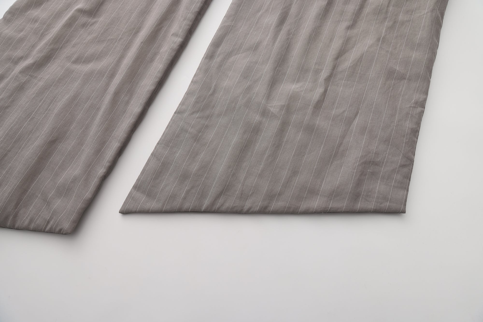 AW25 - GRAPHITE GRAY PADDED MAUKE CAPE