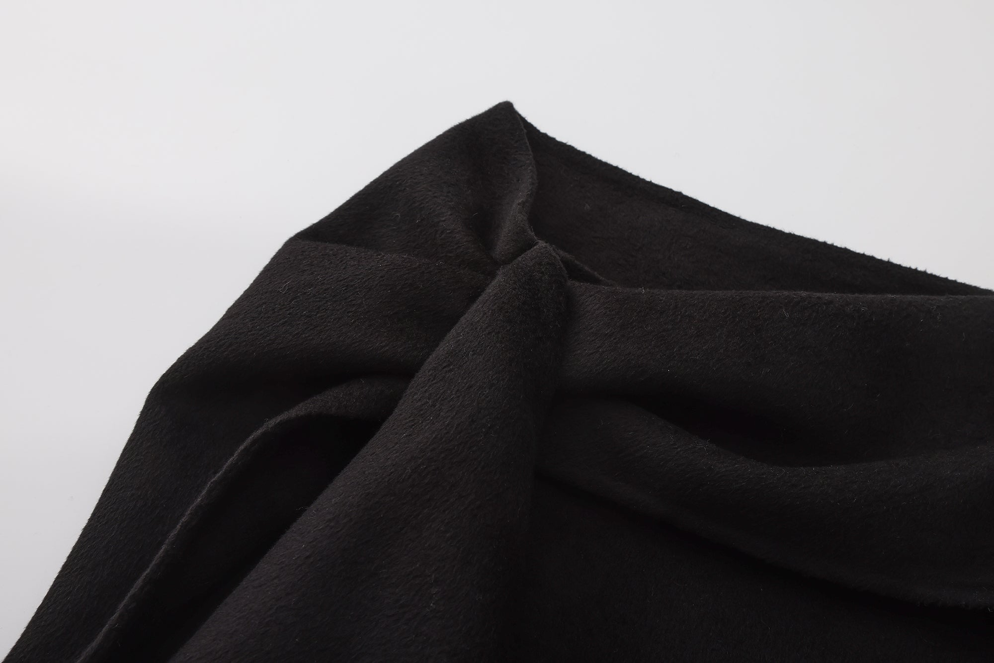 AW25 - JET BLACK TARA SKIRT