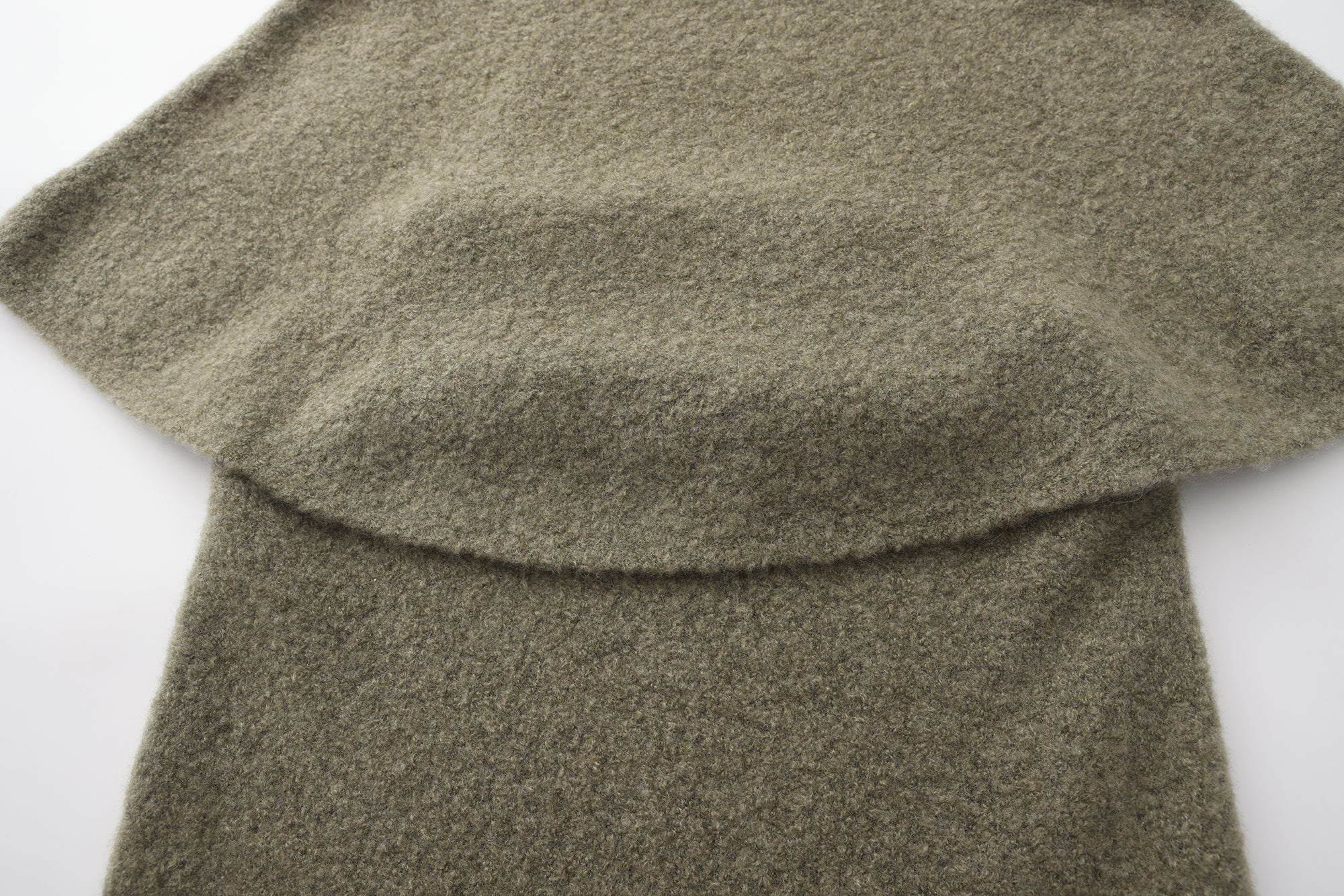 PREAW25 - DARK SAGE CAPE TOP