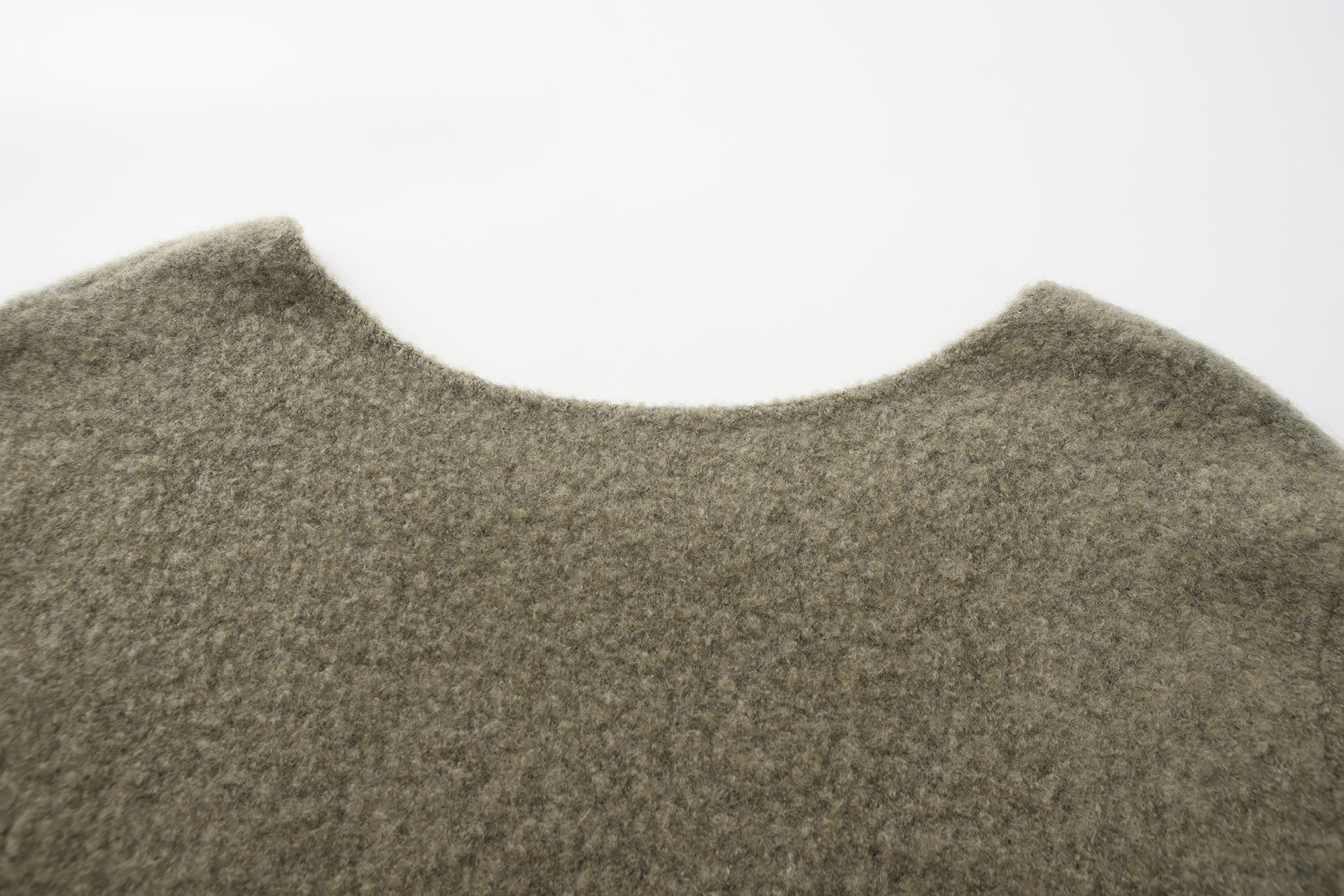 PREAW25 - DARK SAGE LOUNGE TOP
