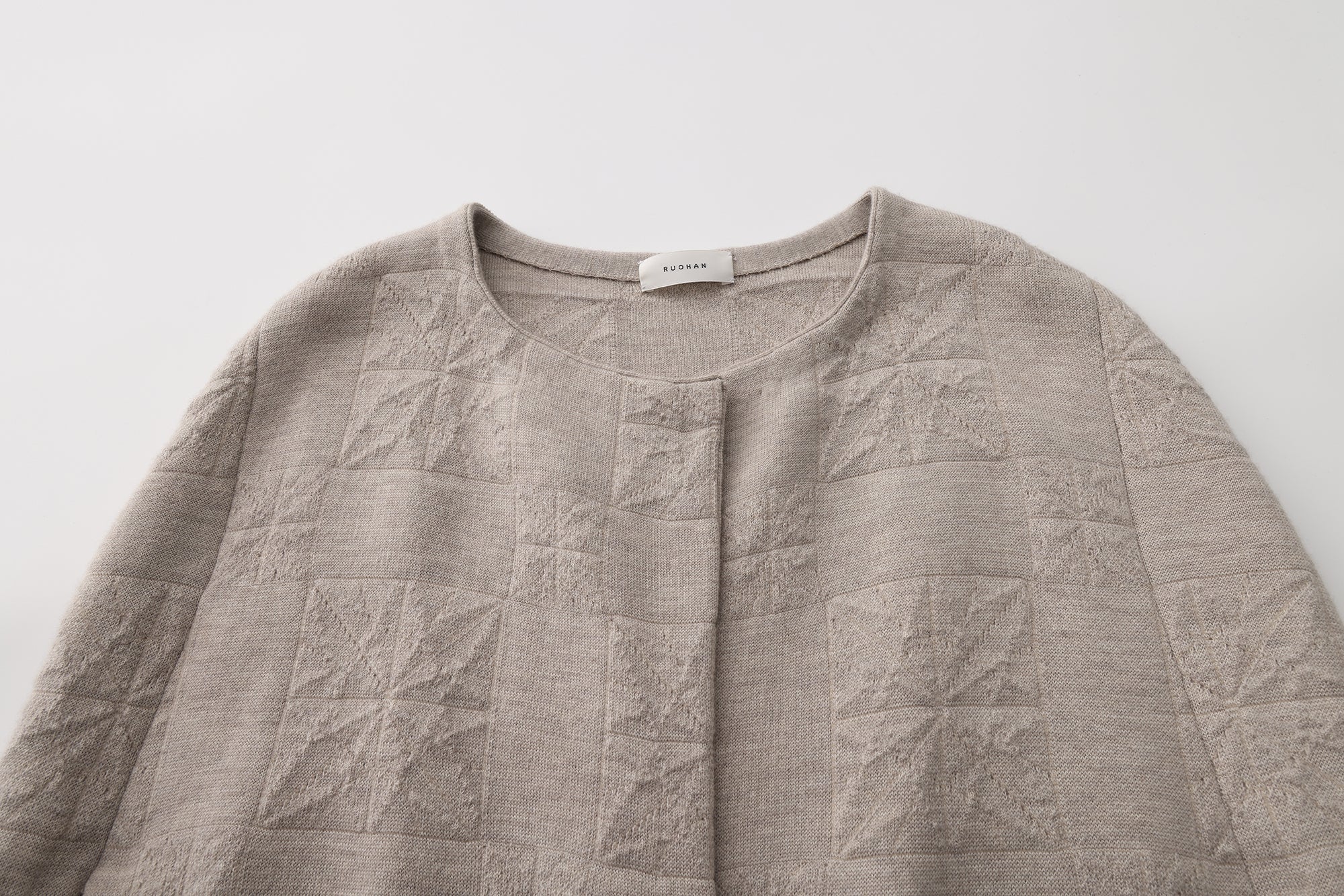 AW25 - CYGNET HURD CAPE