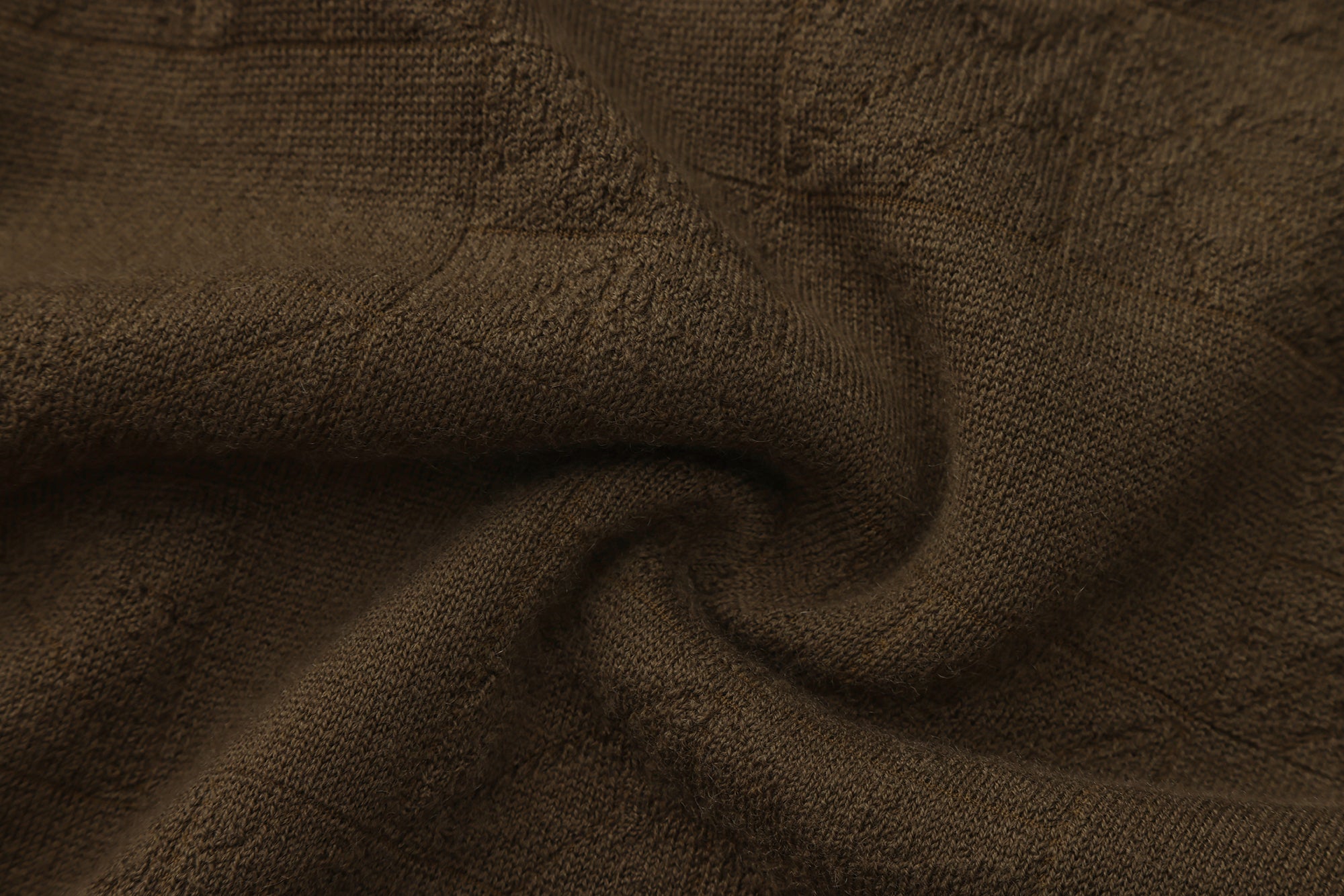 AW25 - CAMOUFLAGE HURD CAPE