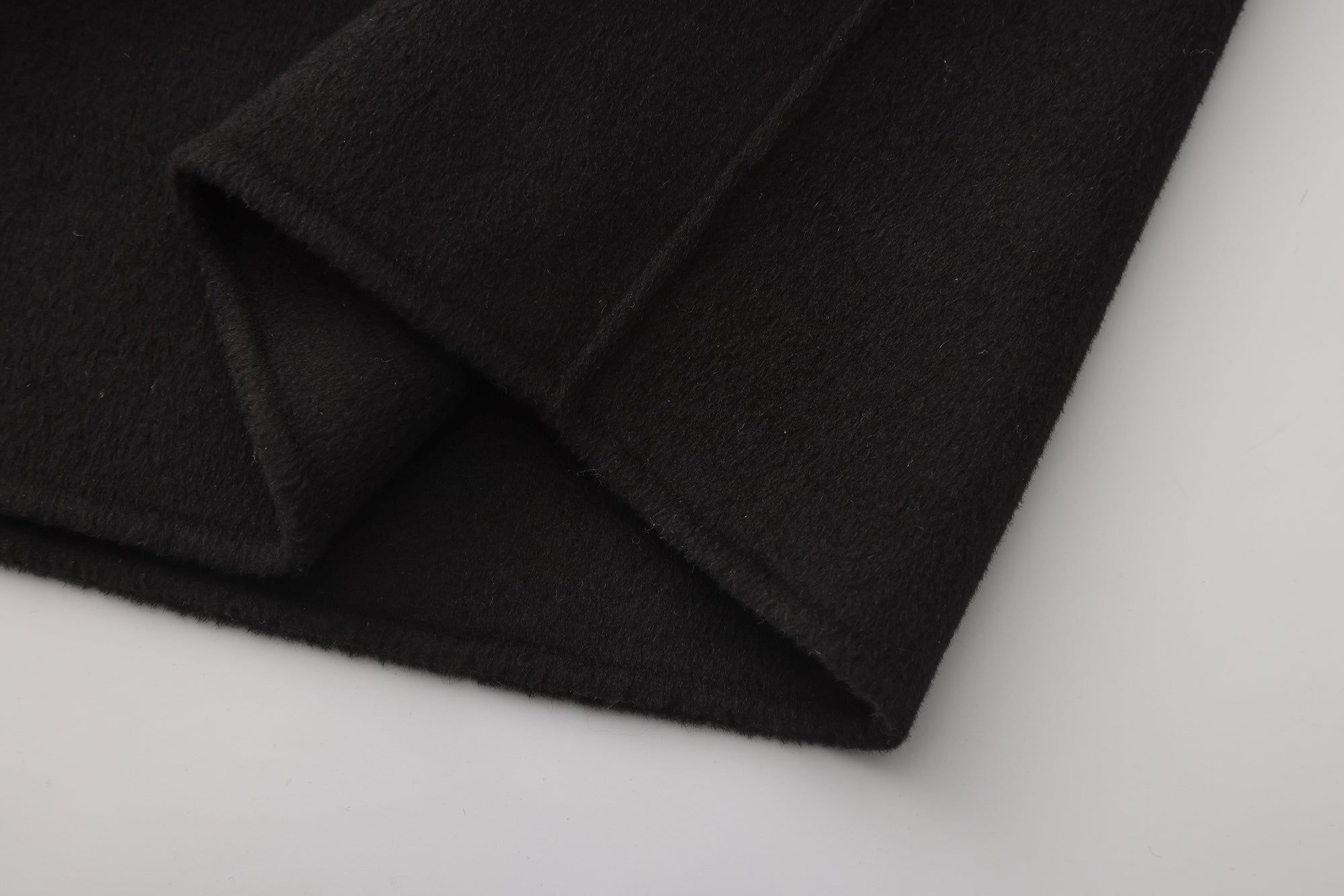 AW25 - JET BLACK SIRI CAPE