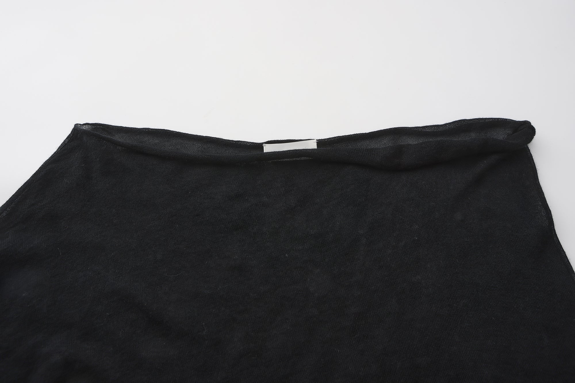 PREAW25 - BLACK DRIP CAPE