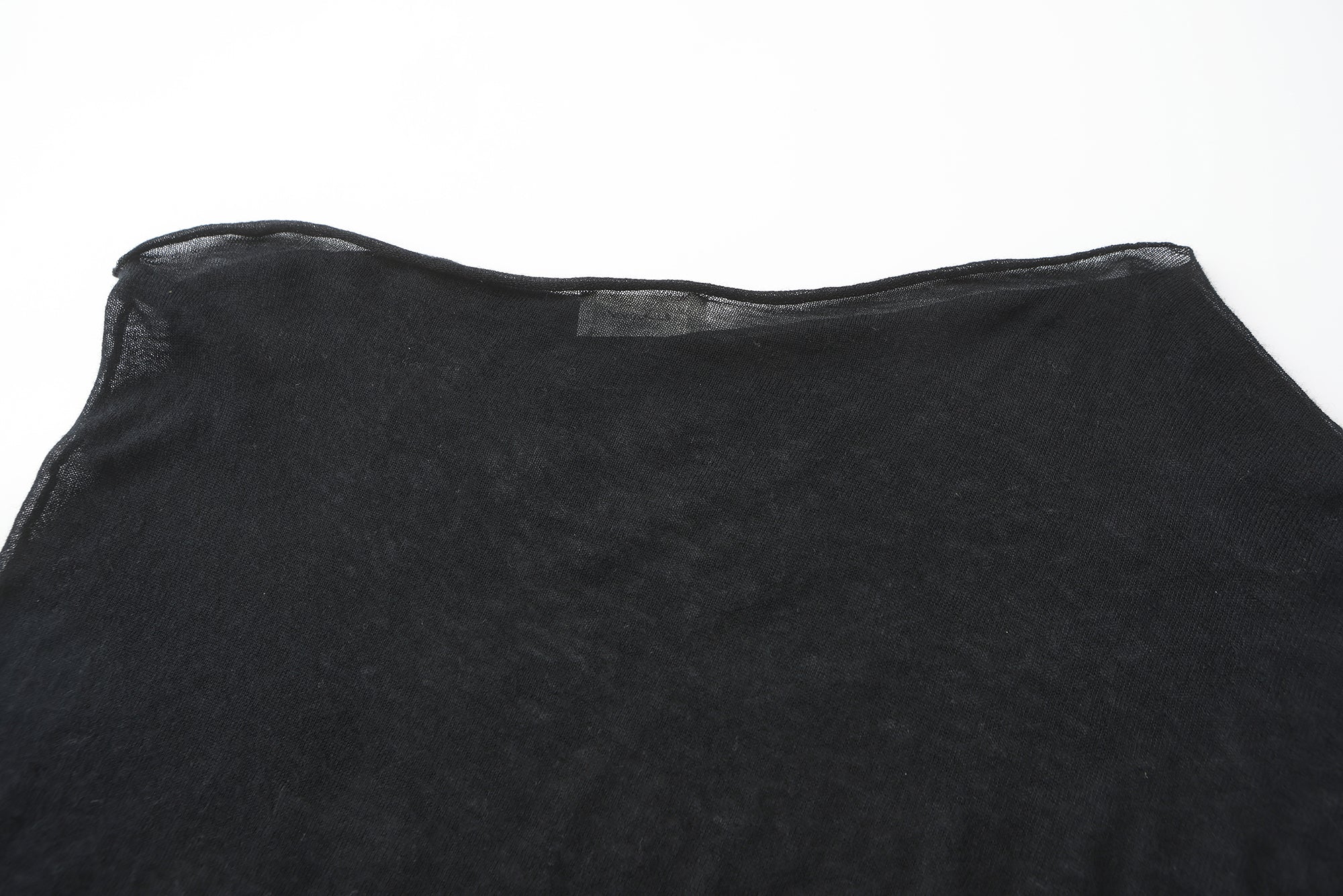 PREAW25 - BLACK DRIP CAPE
