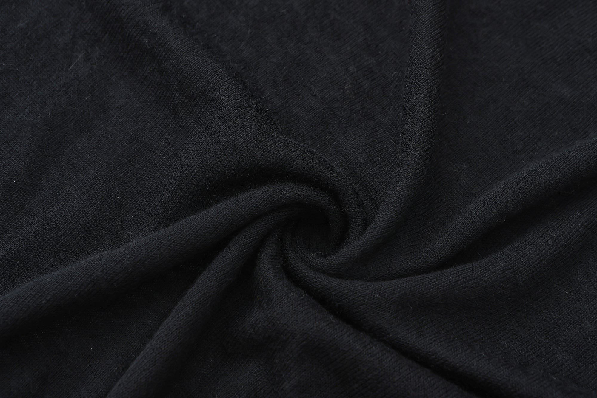 PREAW25 - BLACK DRIP CAPE