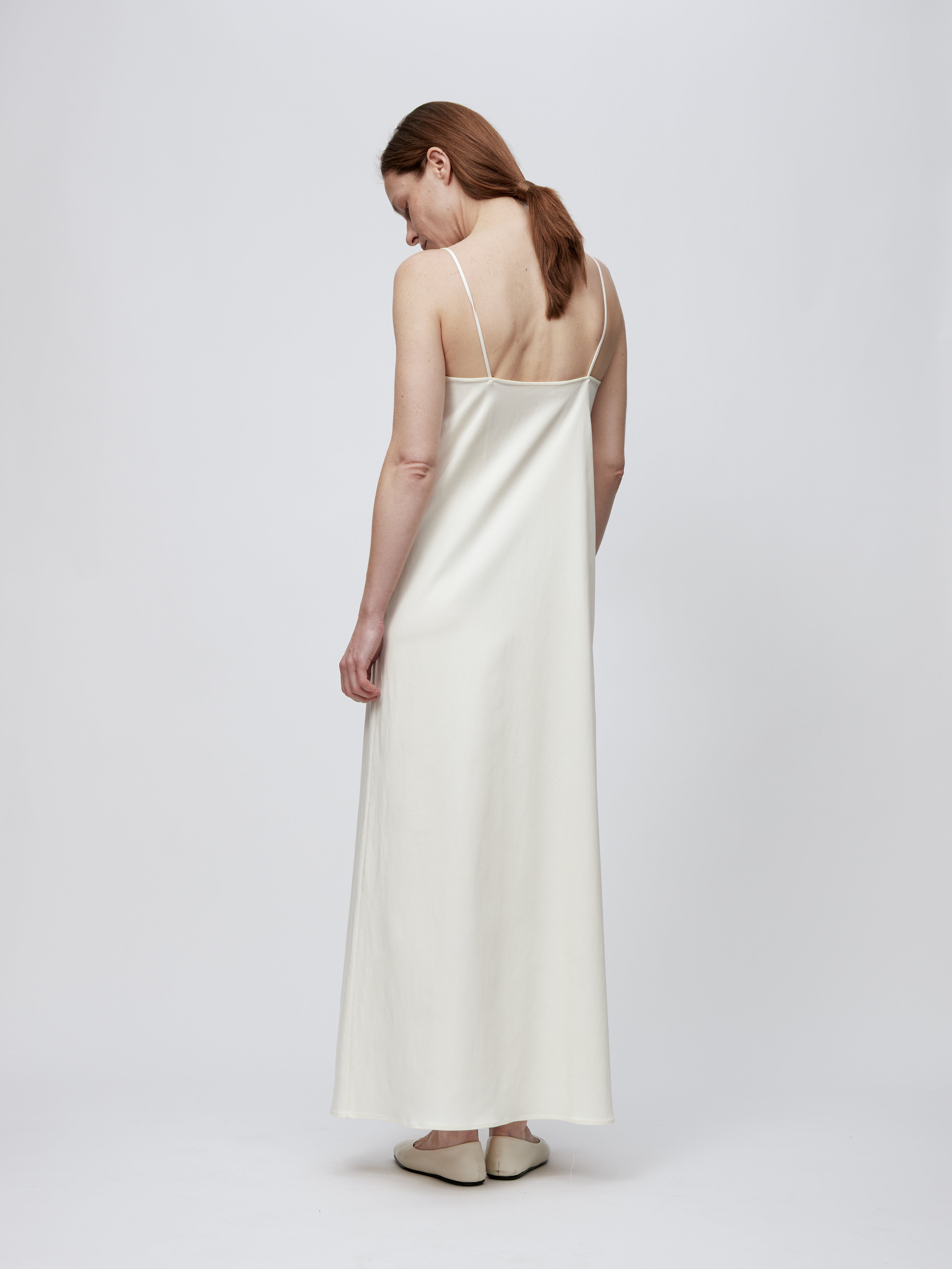 PREAW24 - CERAMIC WHITE SHELL DRESS