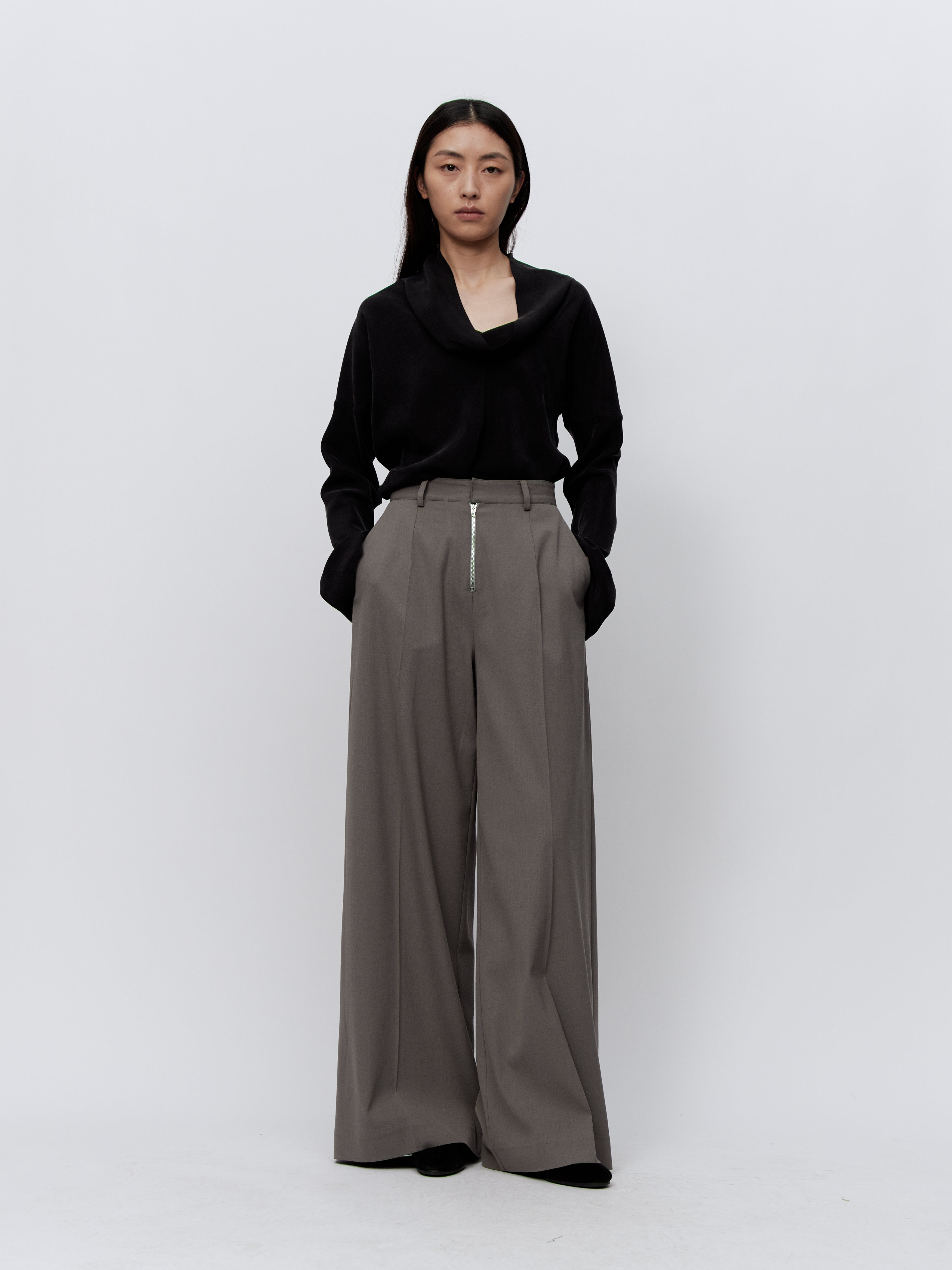 PREAW24 - GREY LAUT TROUSER