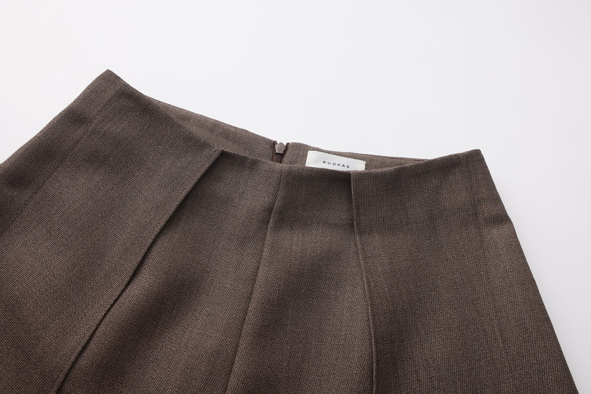 PREAW26 - ASH LIMESTONE MOREA PANTS