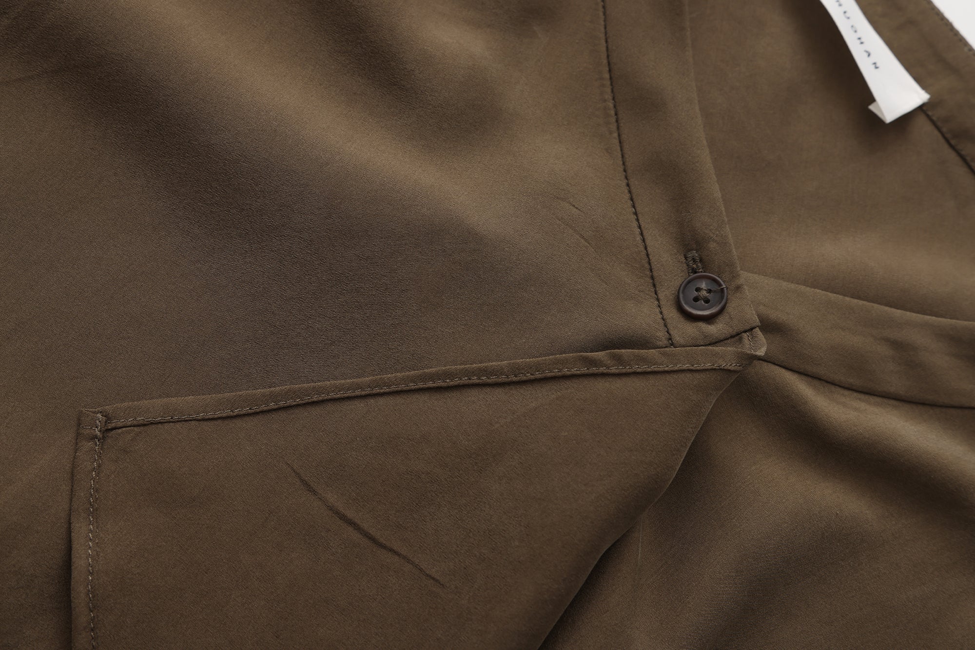 PRESS26 - OLIVE NORO SHIRT