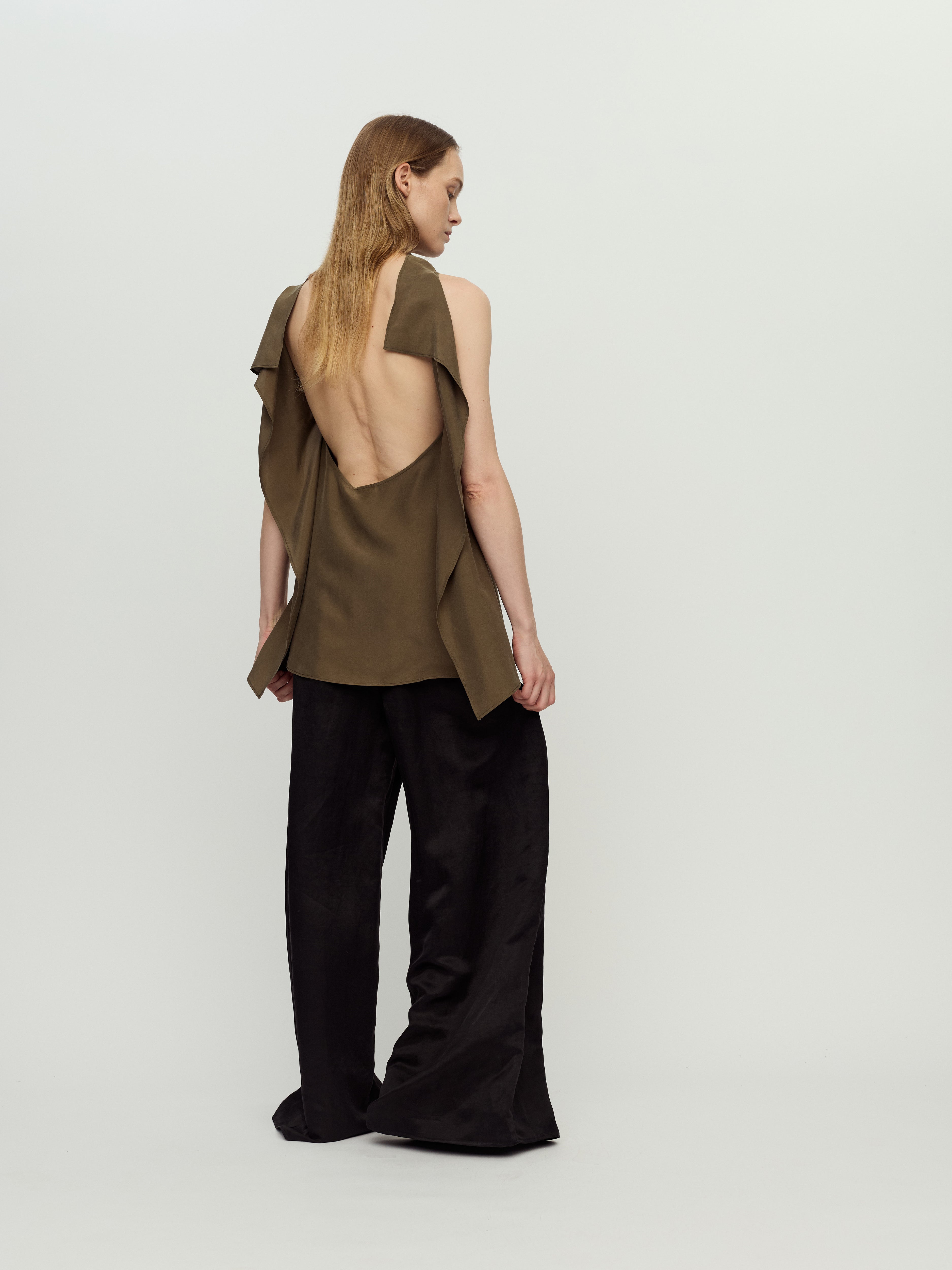 PRESS26 - OLIVE KUVA TOP