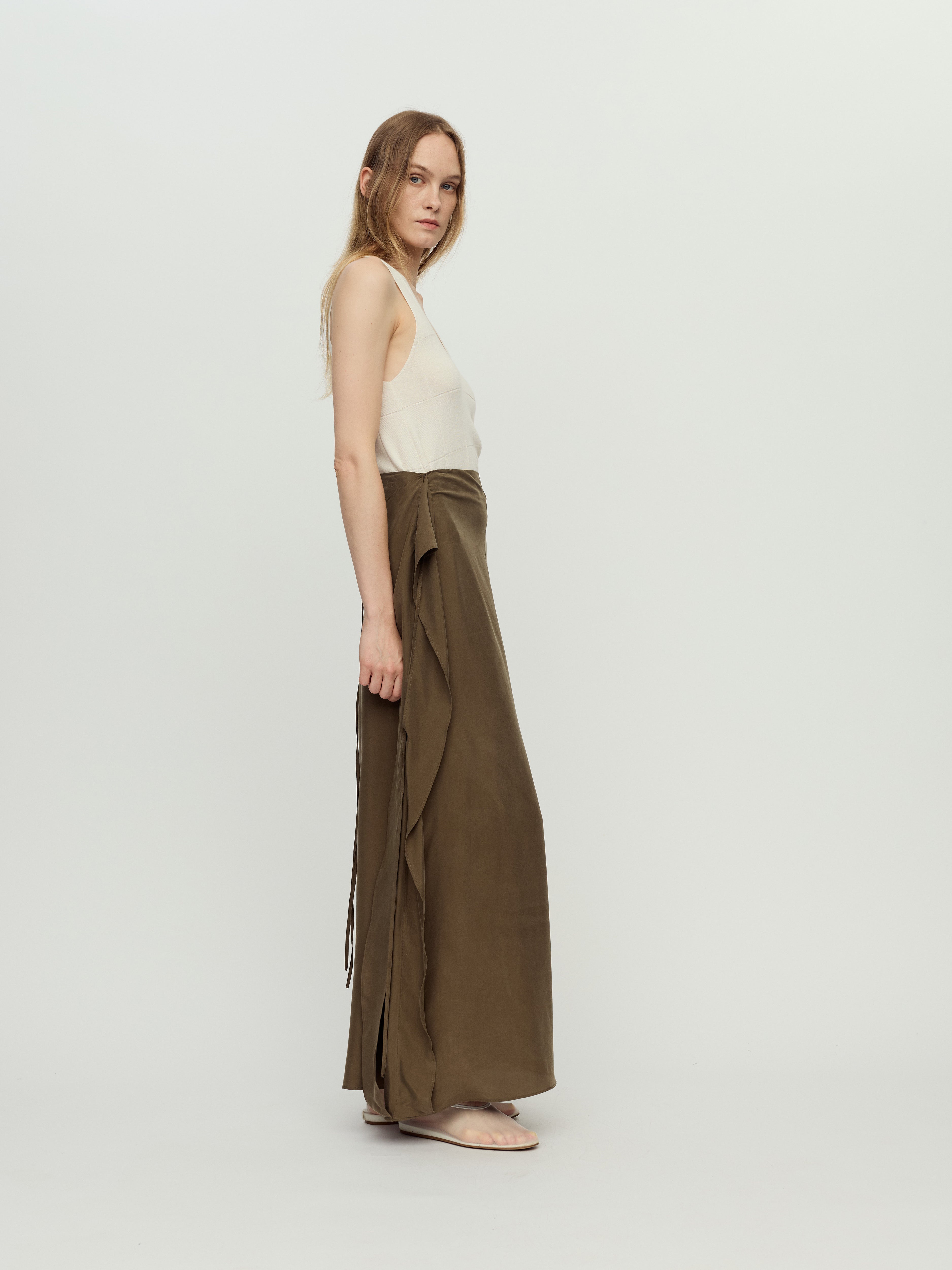 PRESS26 - OLIVE KORA SKIRT