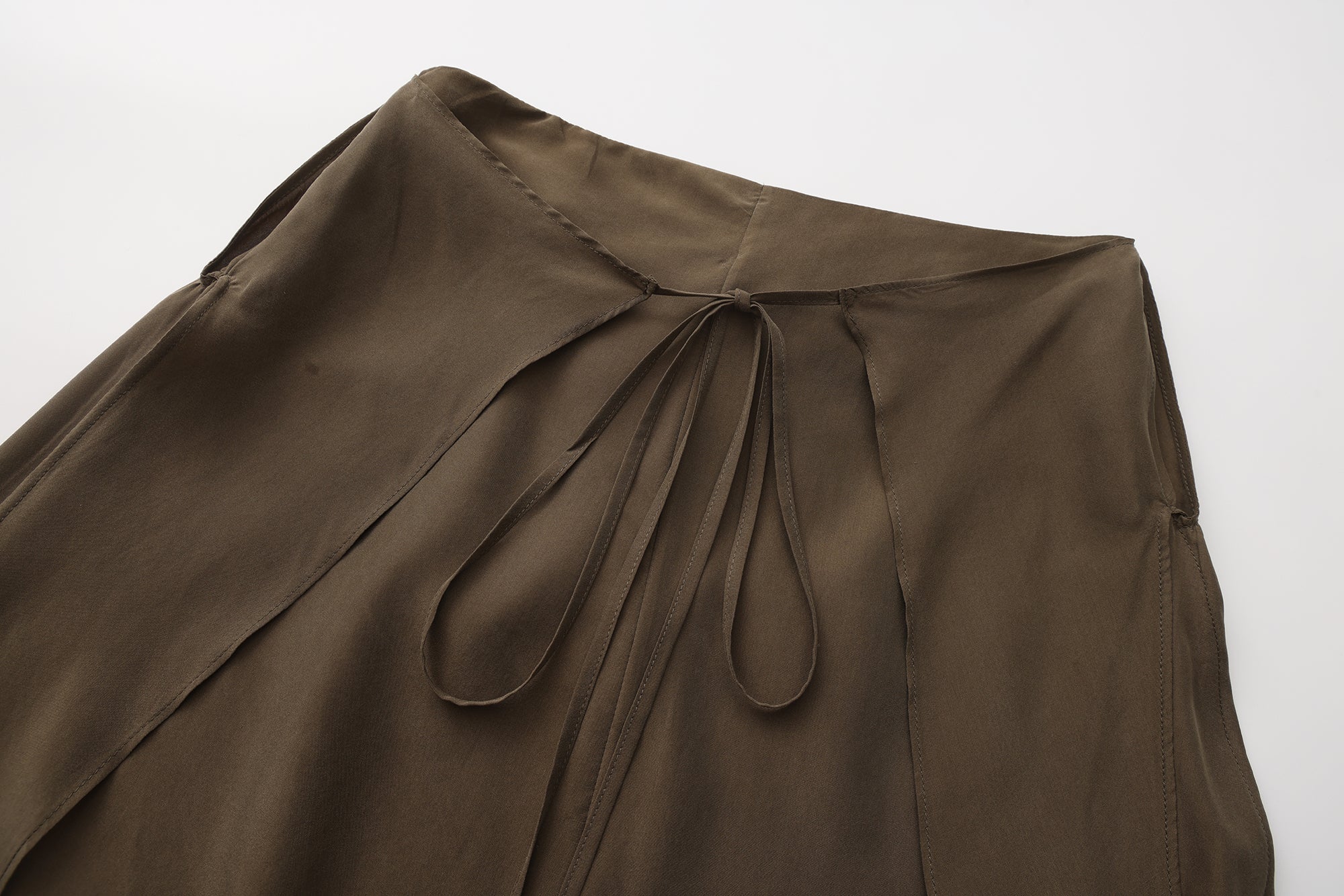 PRESS26 - OLIVE KORA SKIRT