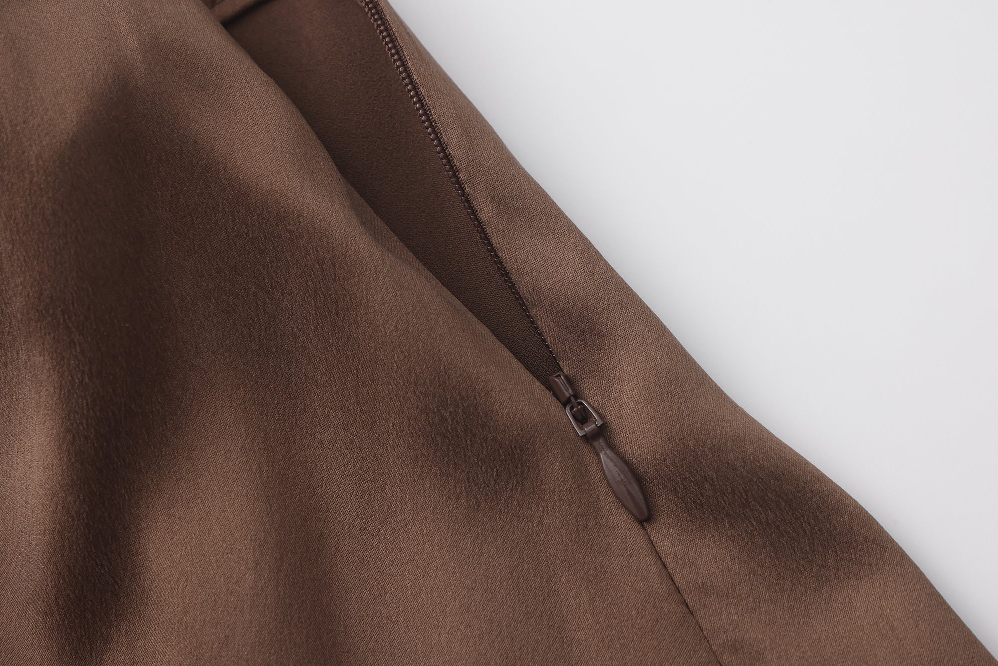 PREAW26 - MOONSTONE AERIS SKIRT