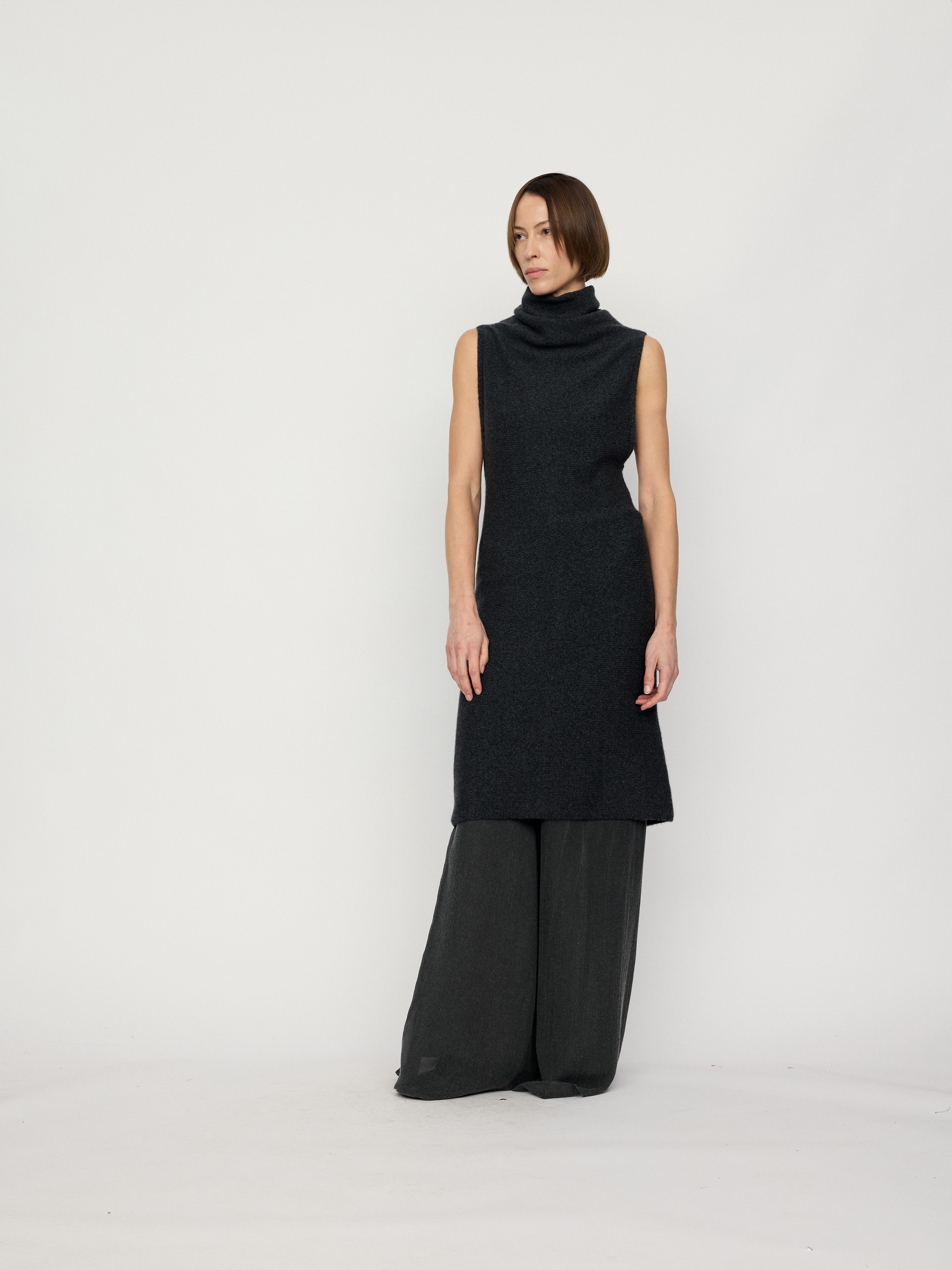 PREAW26 - LAVA BLACK ORINA TOP