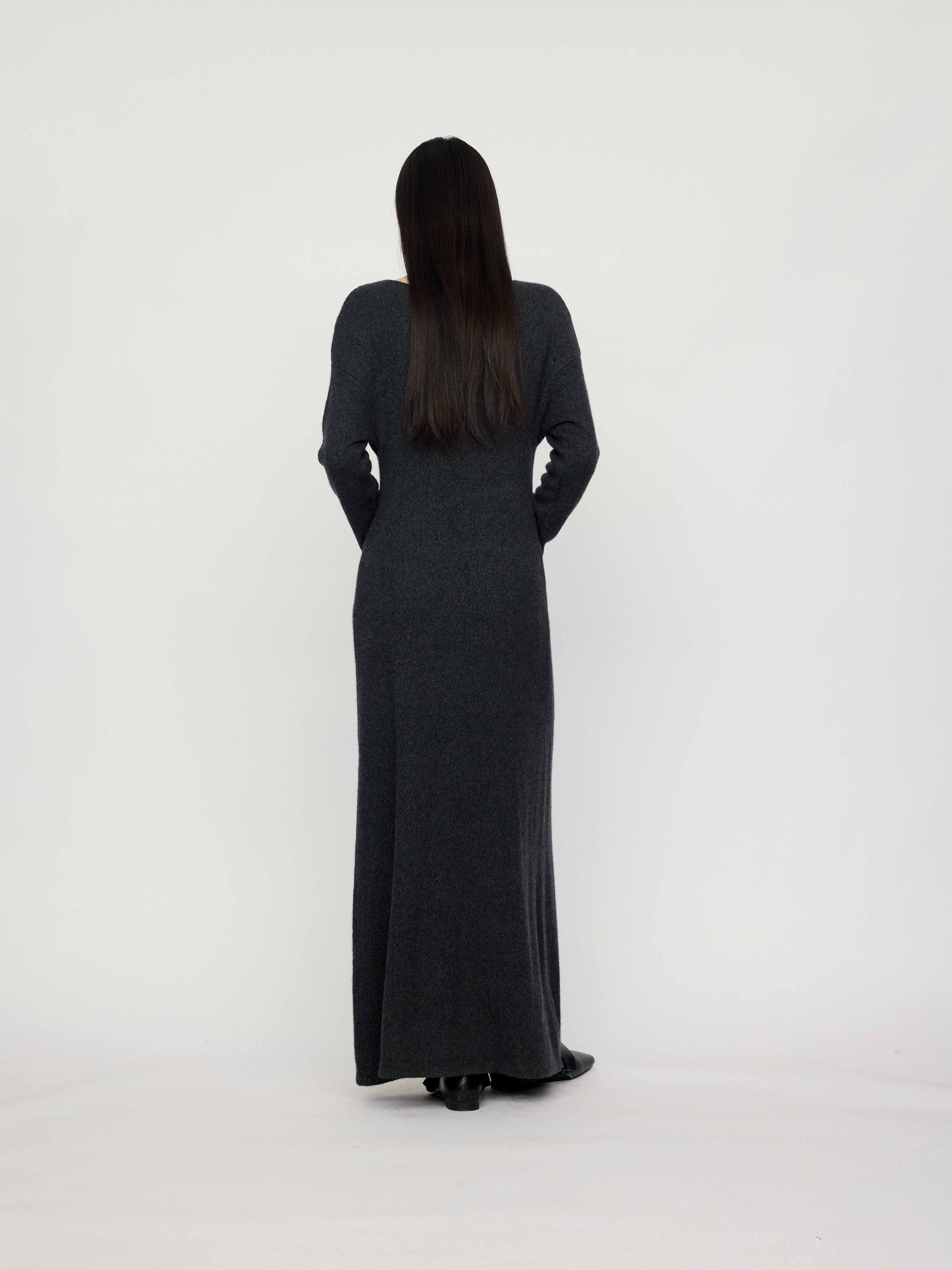 PREAW26 - LAVA BLACK AELIN DRESS