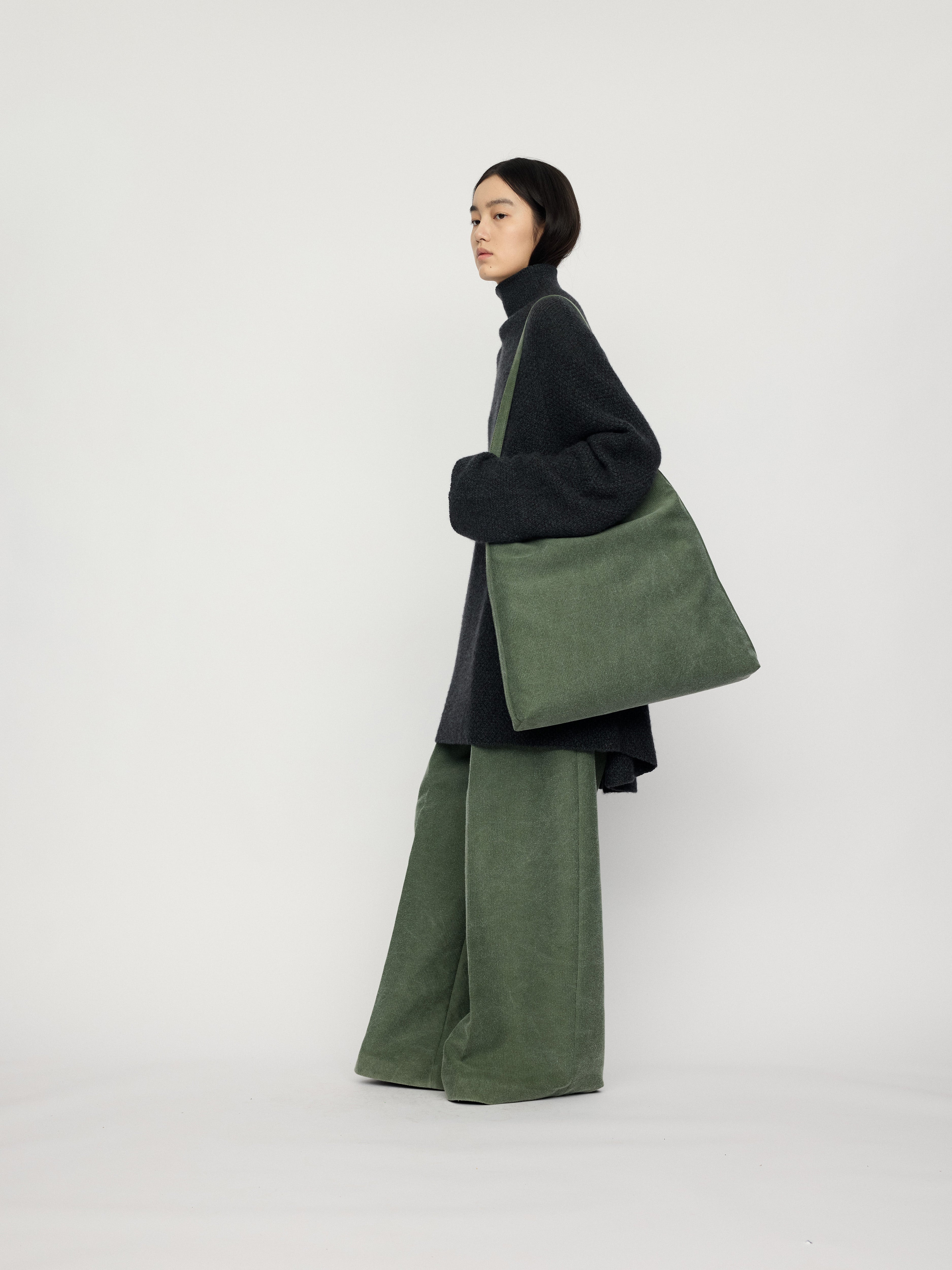 PREAW26 - EPIDOTE ARTIST BAG
