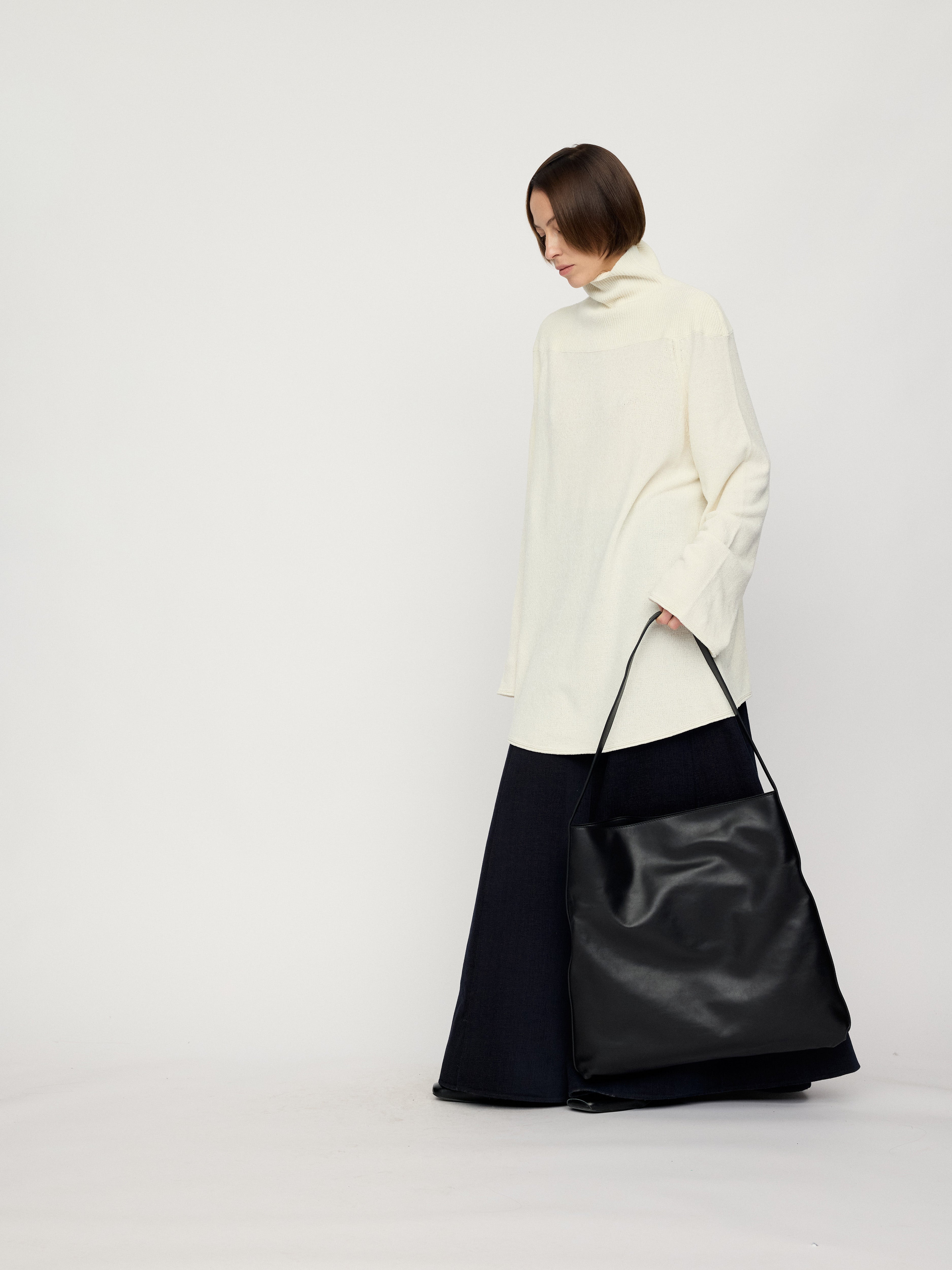 PREAW26 - BLACK ARTIST BAG