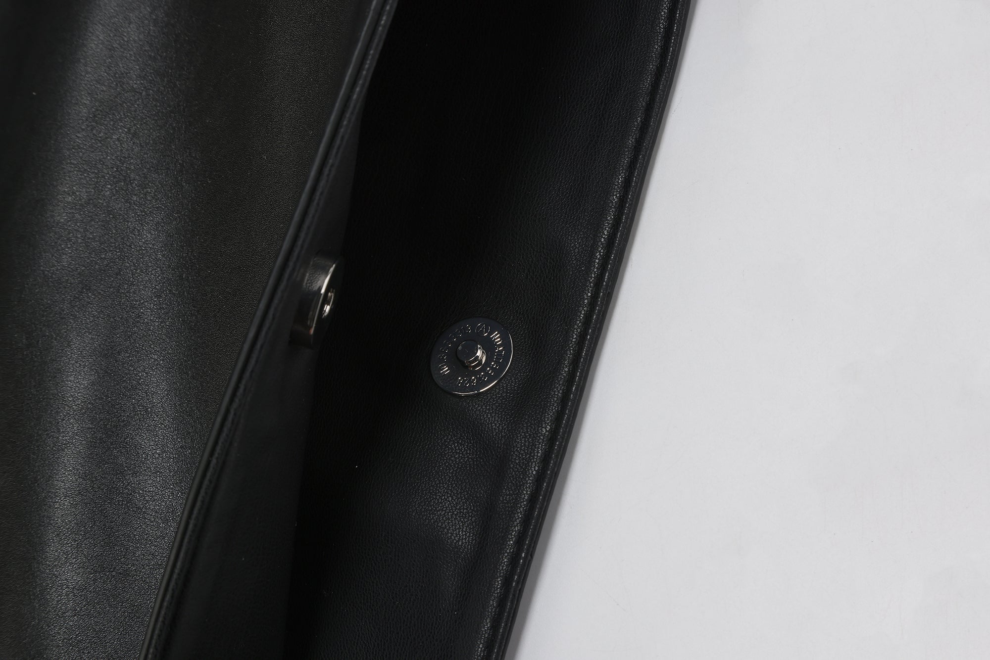 PREAW26 - BLACK ARTIST BAG