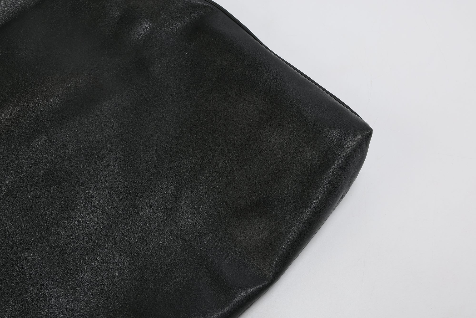 PREAW26 - BLACK ARTIST BAG