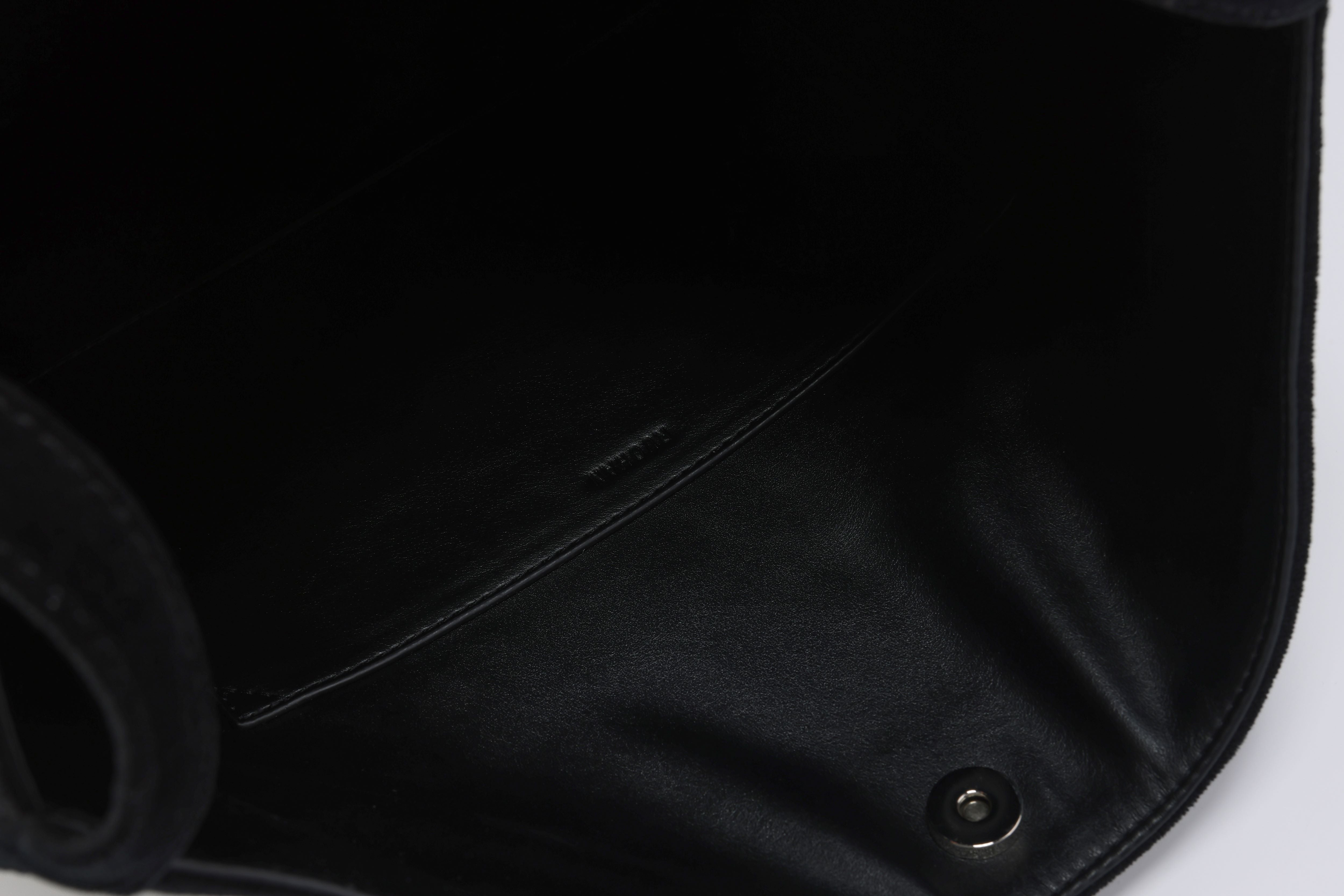 PRESS26 - BASALT ARTIST BAG