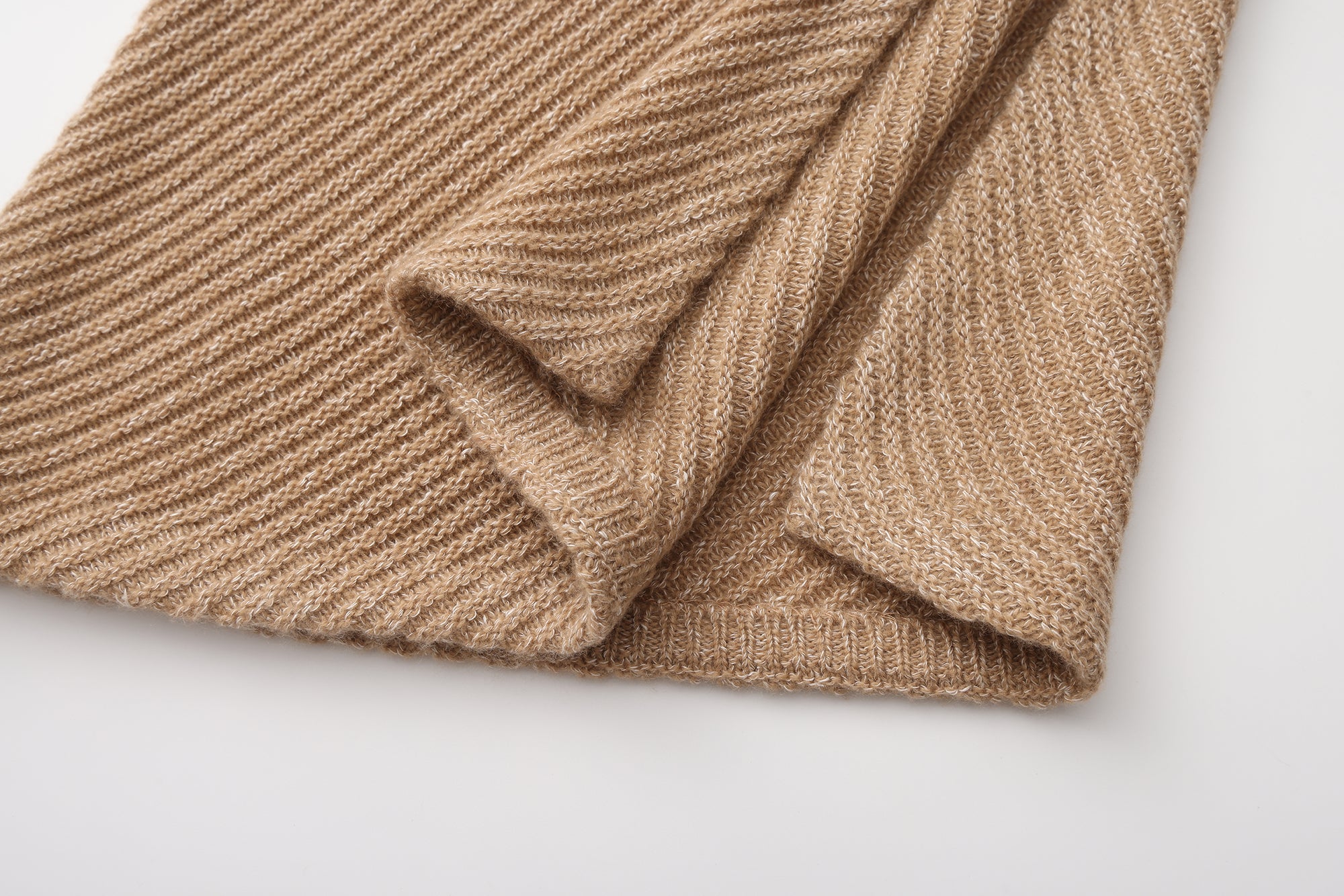 PRESS26 - LATTE OLEN TOP