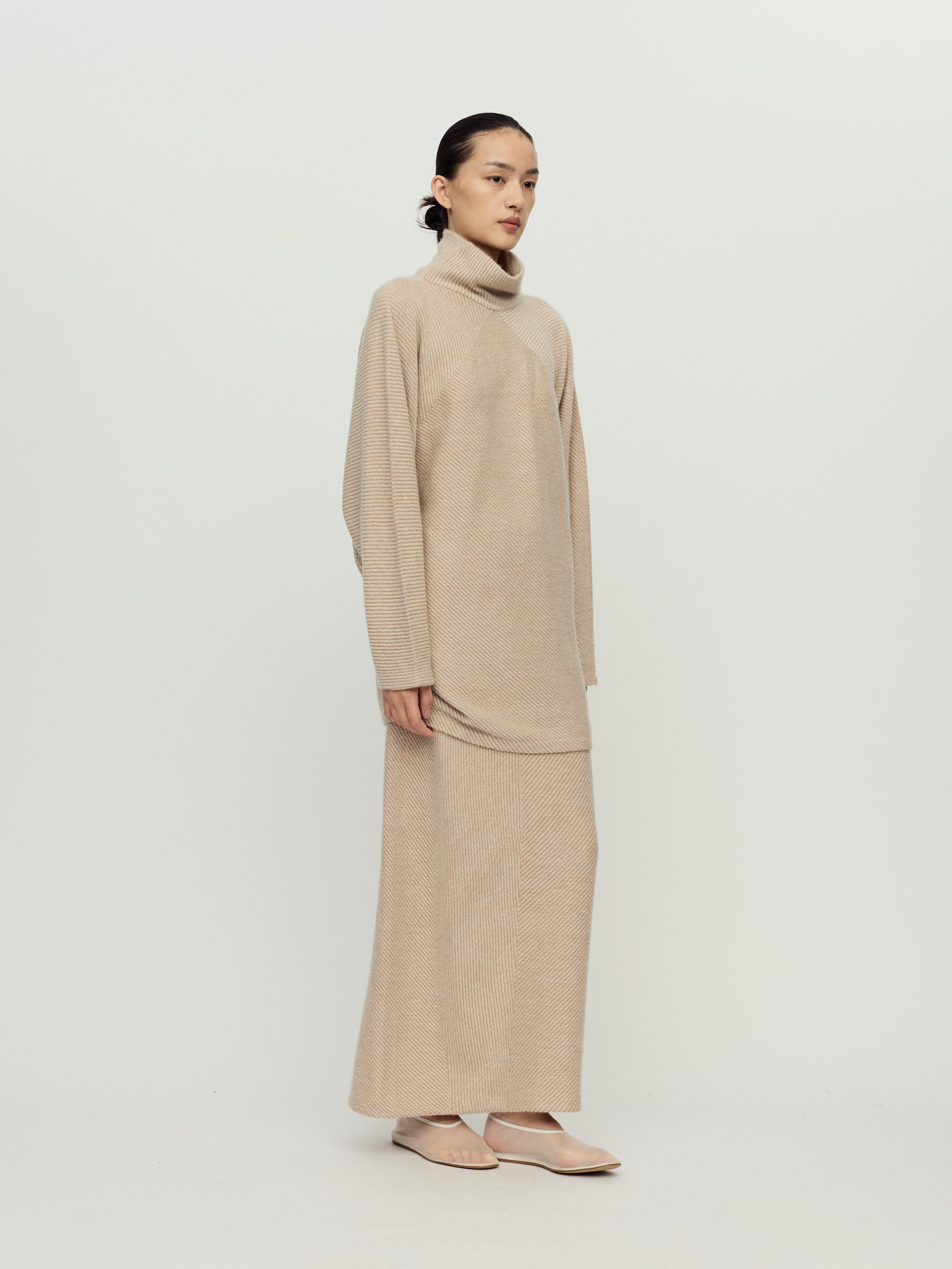 PRESS26 - LATTE KAEL TOP