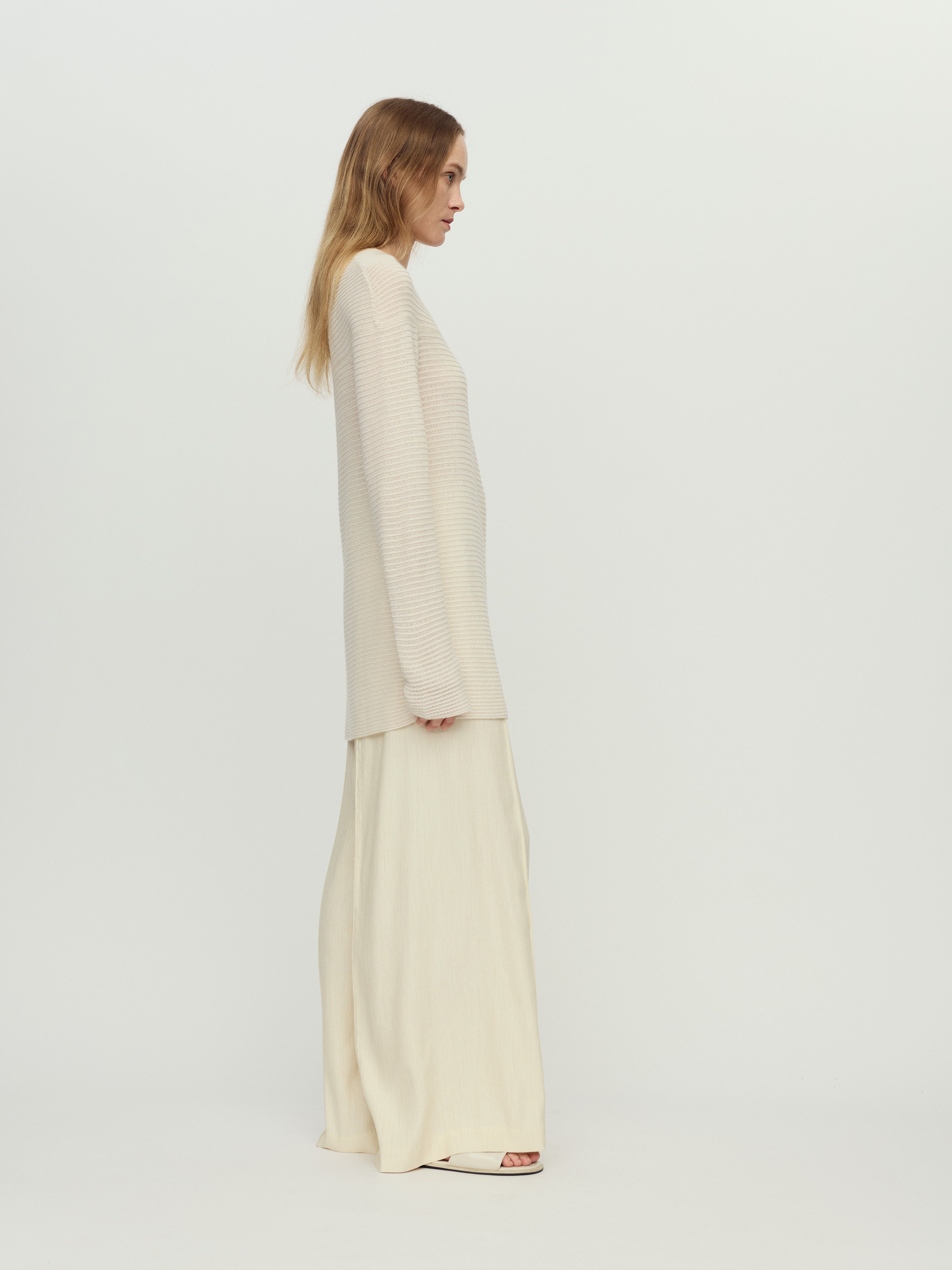 PRESS26 - IVORY LOUNGE TOP