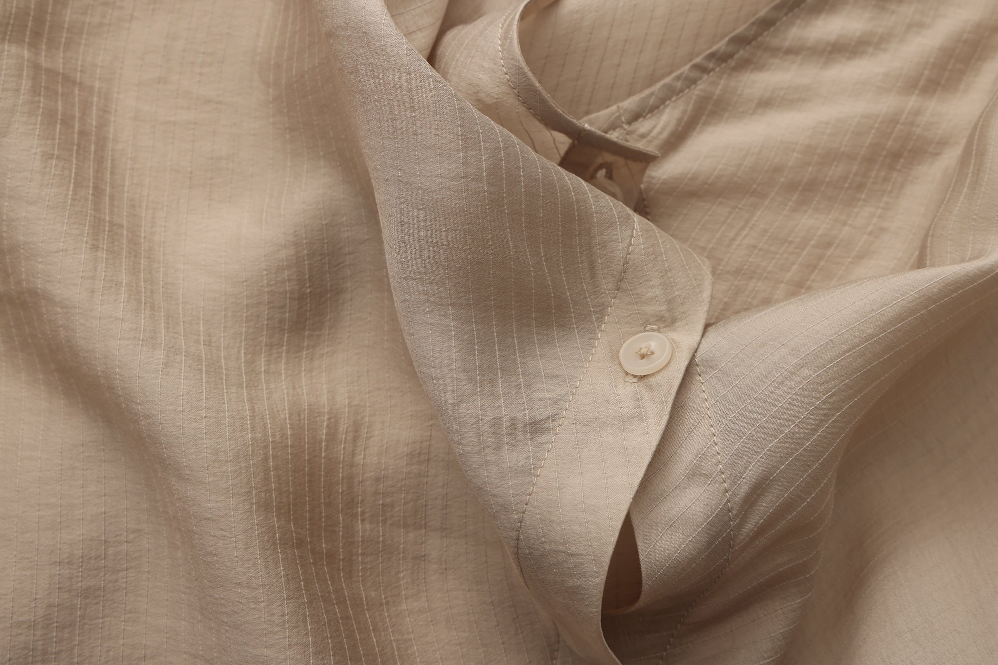SS26 - AMBER AMIR BUTTON-UP BLOUSE
