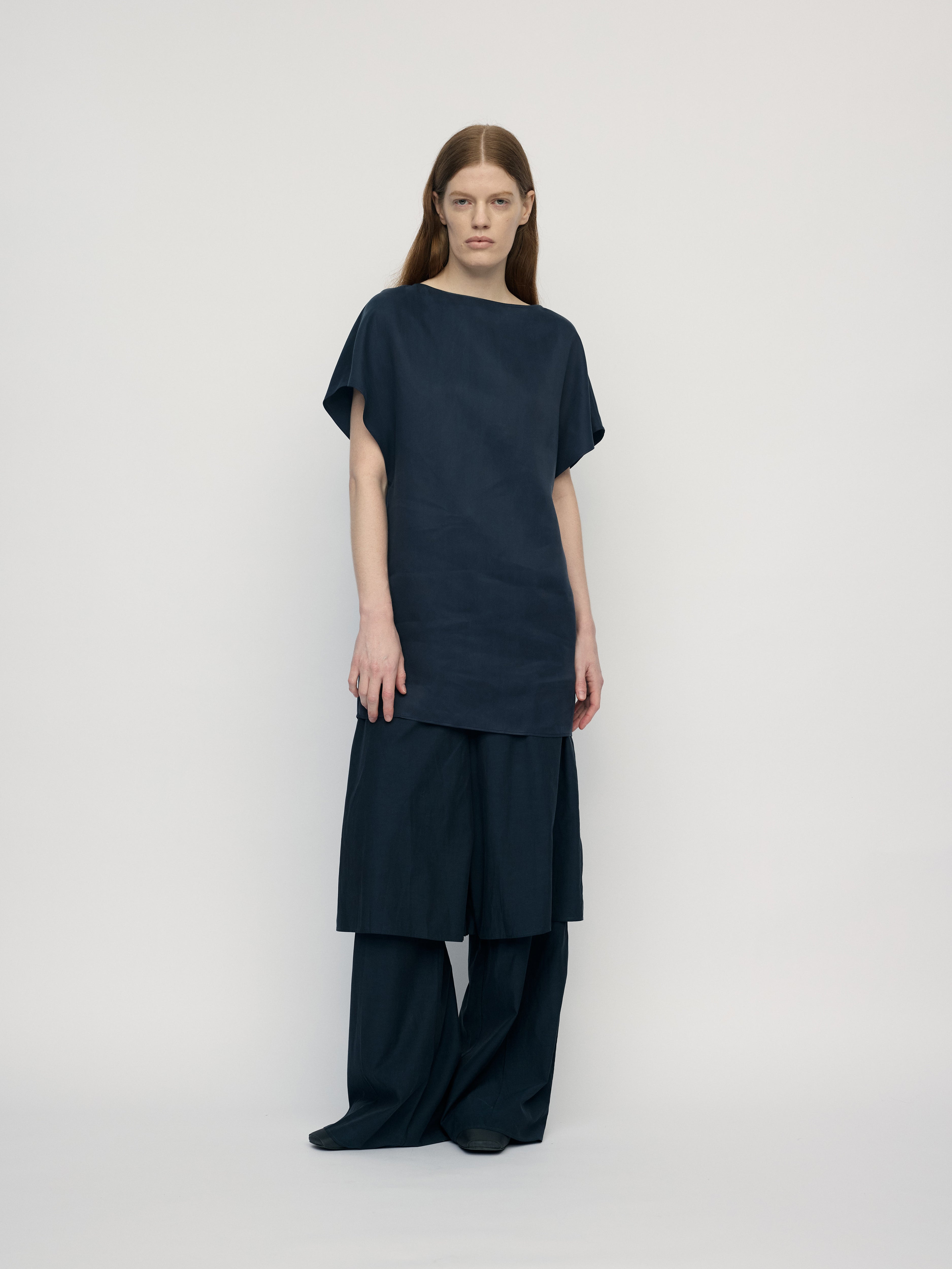 SS26 - 8PM BLUE LENO TOP
