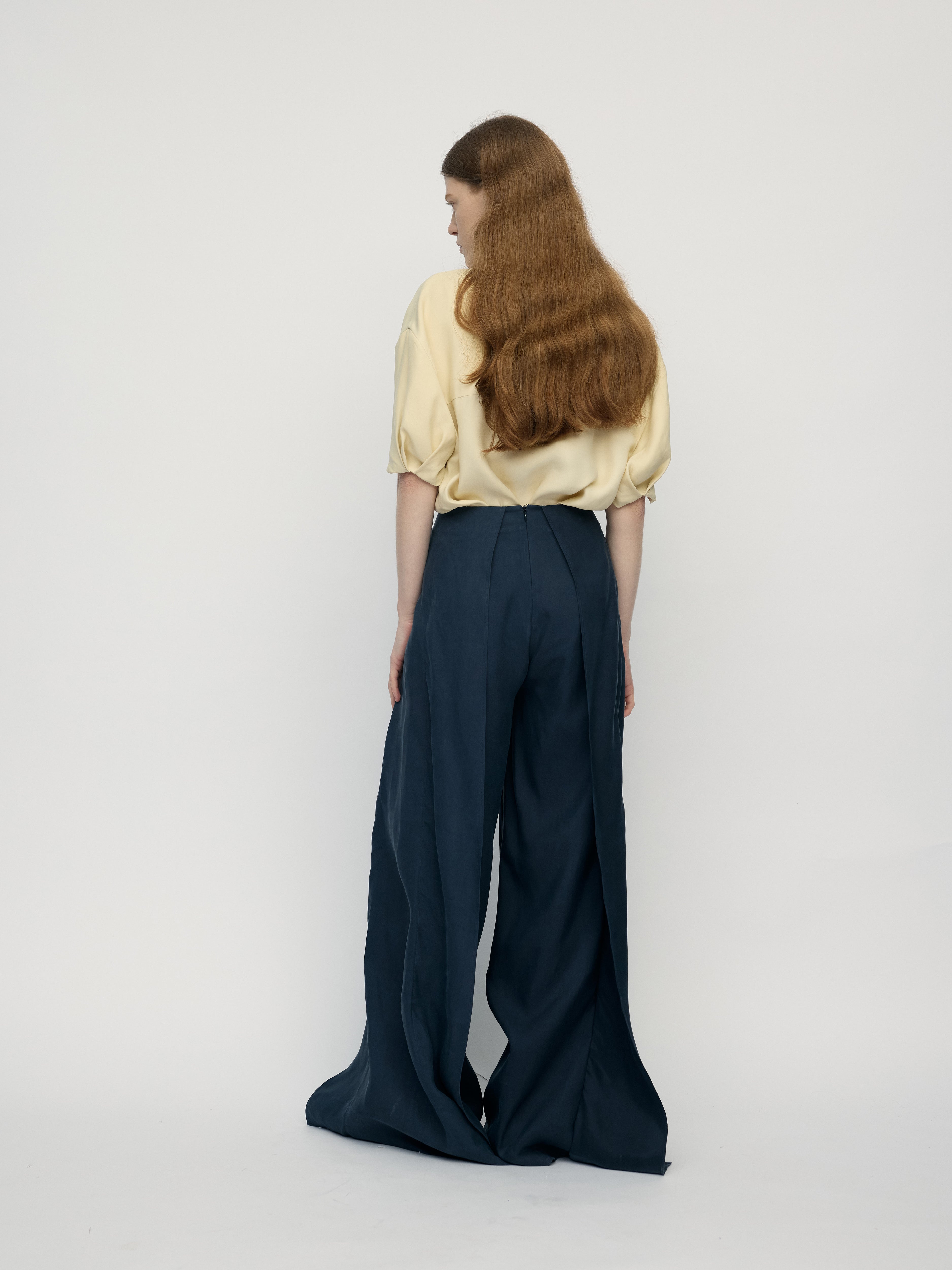 SS26 - 8PM BLUE MOREA PANTS