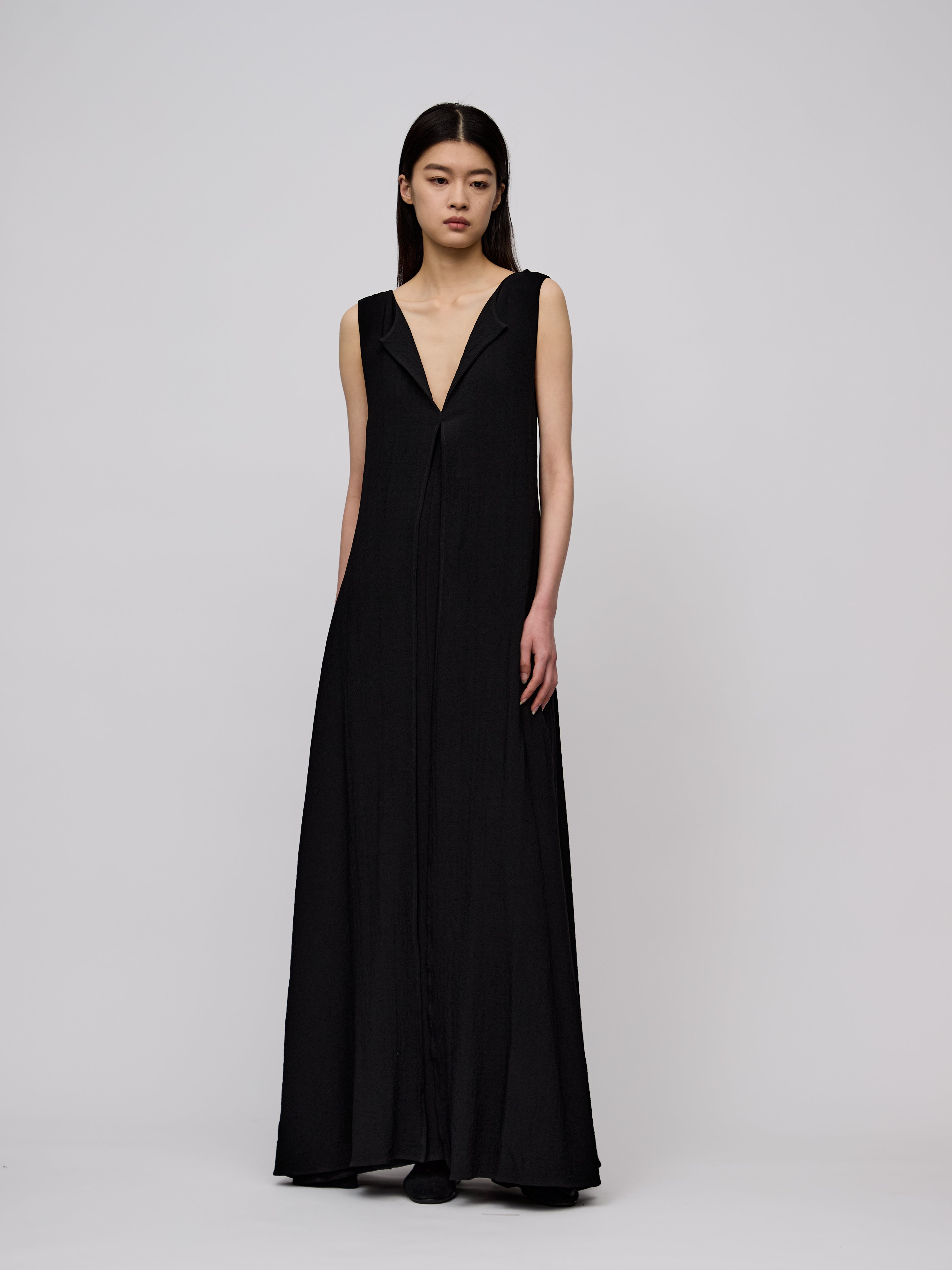 AW24 - BLACK ATAFU DRESS