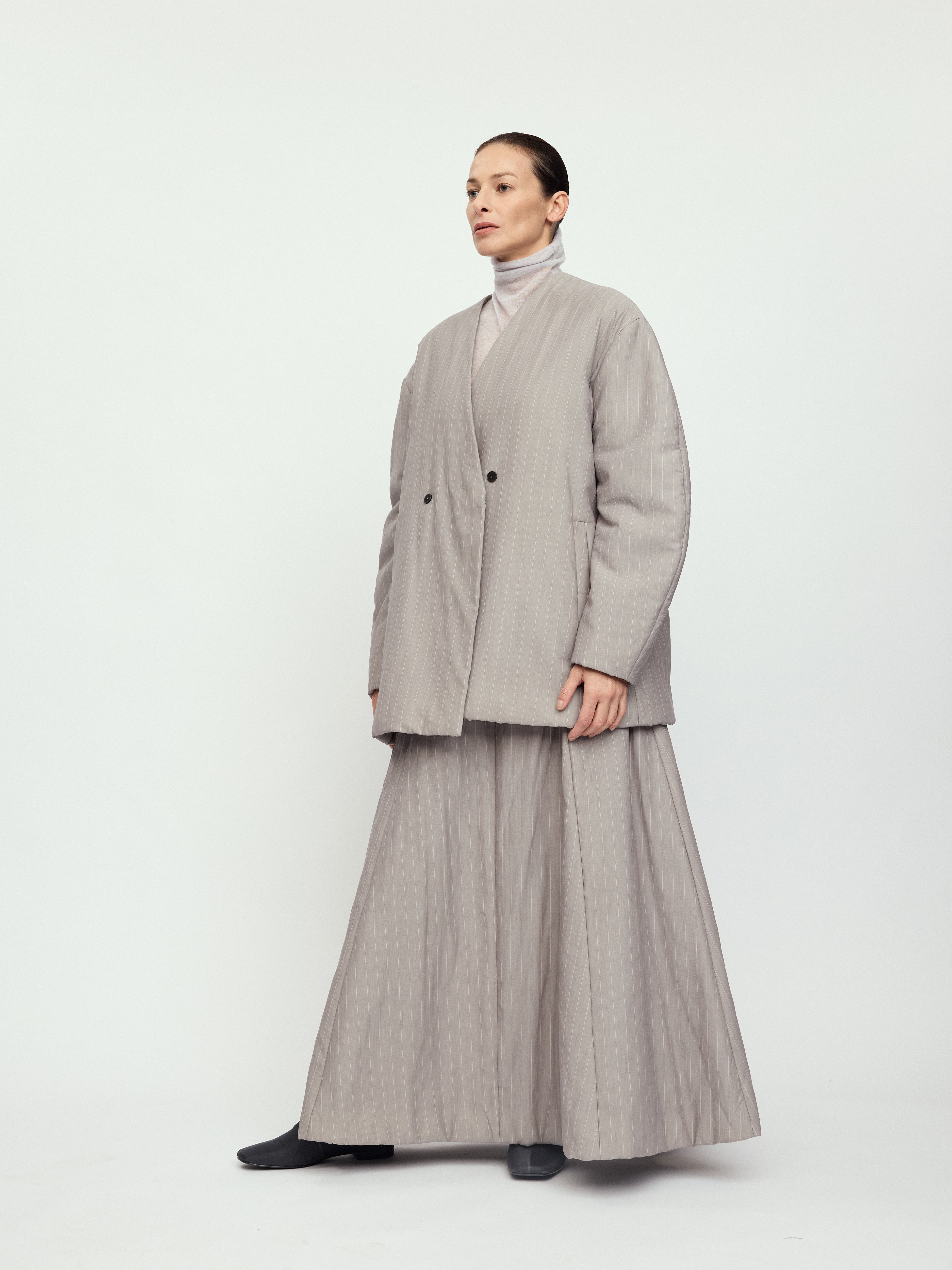 AW25 - GRAPHITE GRAY PADDED WOLIN COAT