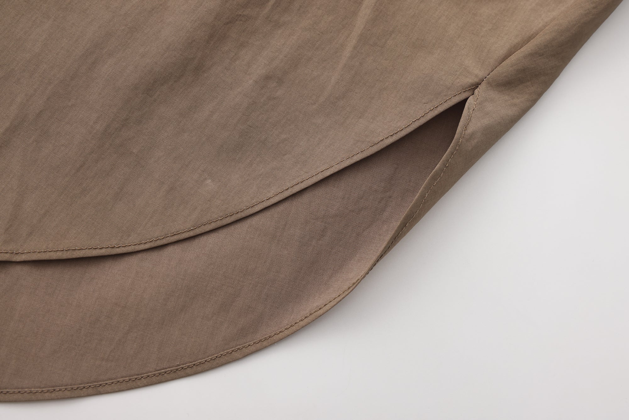 AW26 - KHAKI SHINE ARNO BLOUSE
