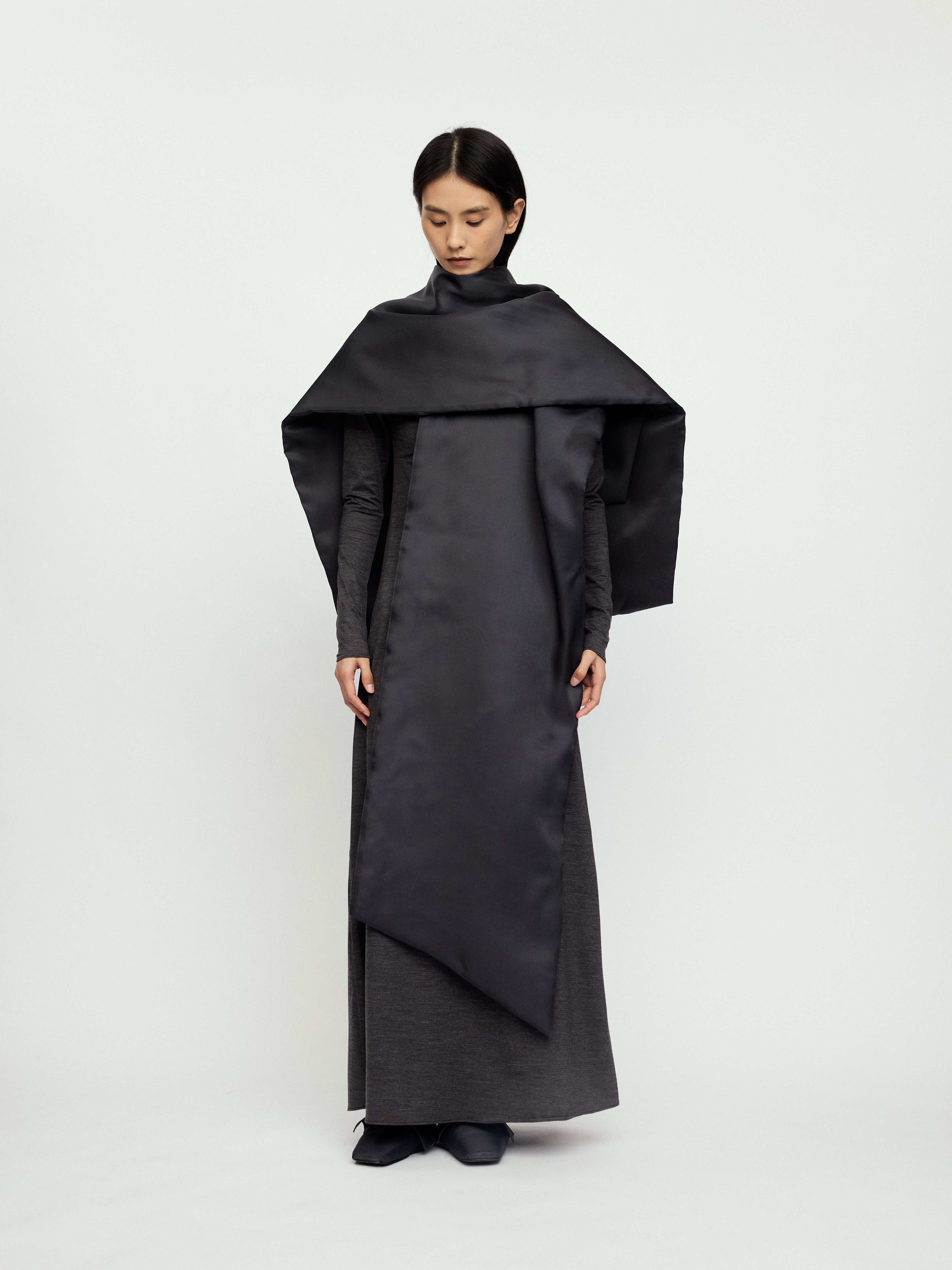 AW25 - INK PADDED MAUKE CAPE