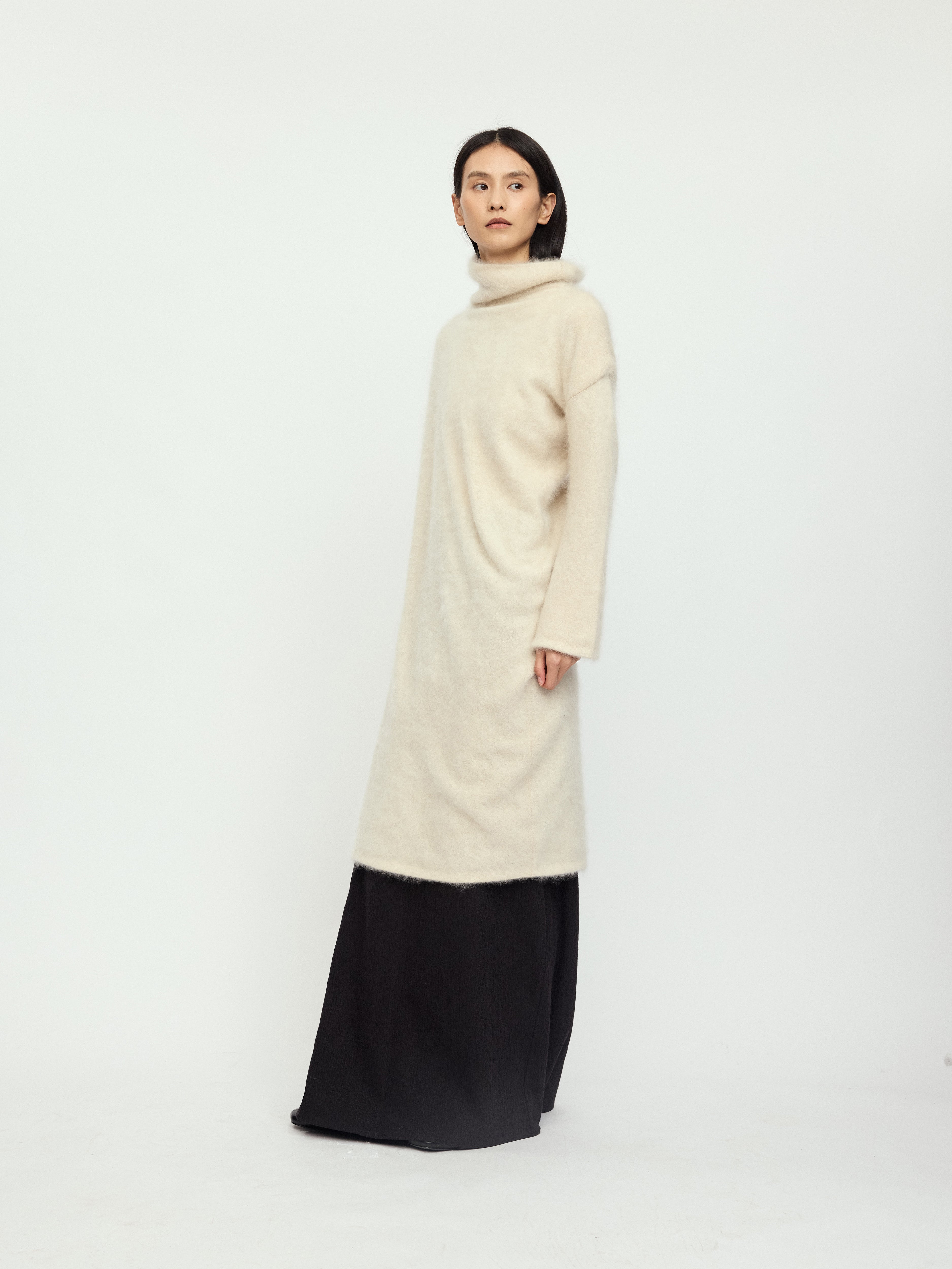 AW25 - WHITE KIA TOP