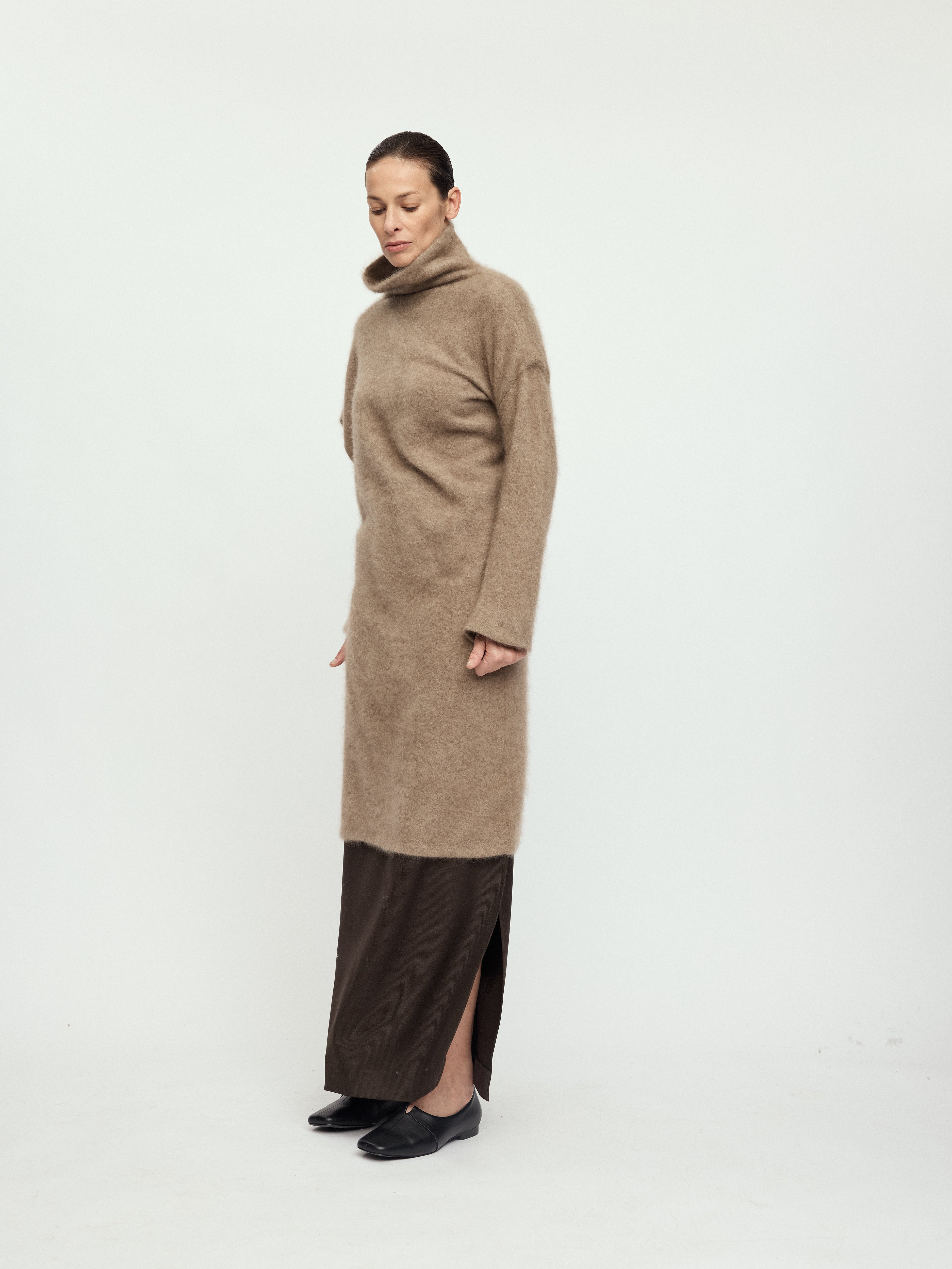 AW25 - CLUNCH KIA TOP