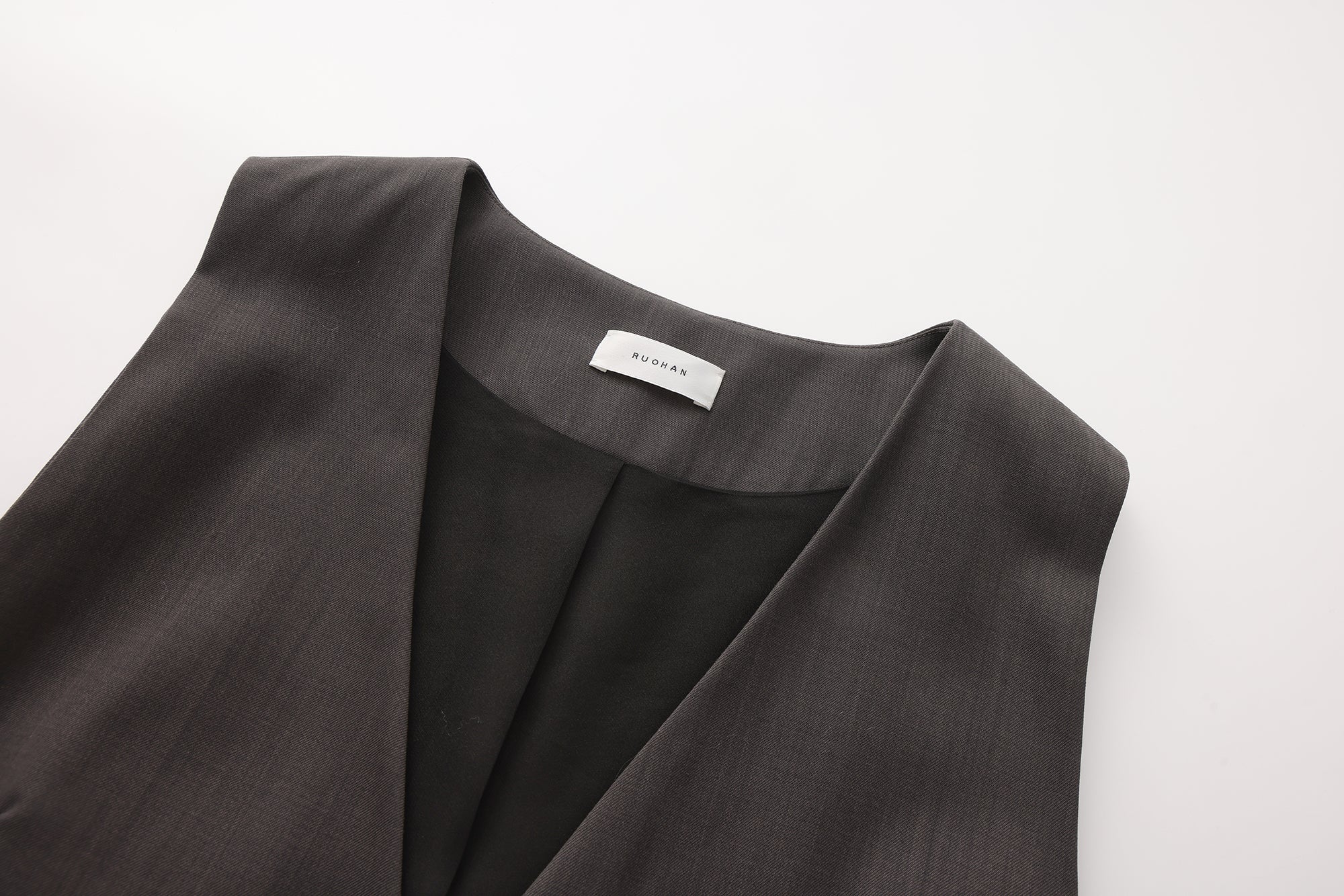 SS26 - MOORISH TEAK ONTO LONG VEST