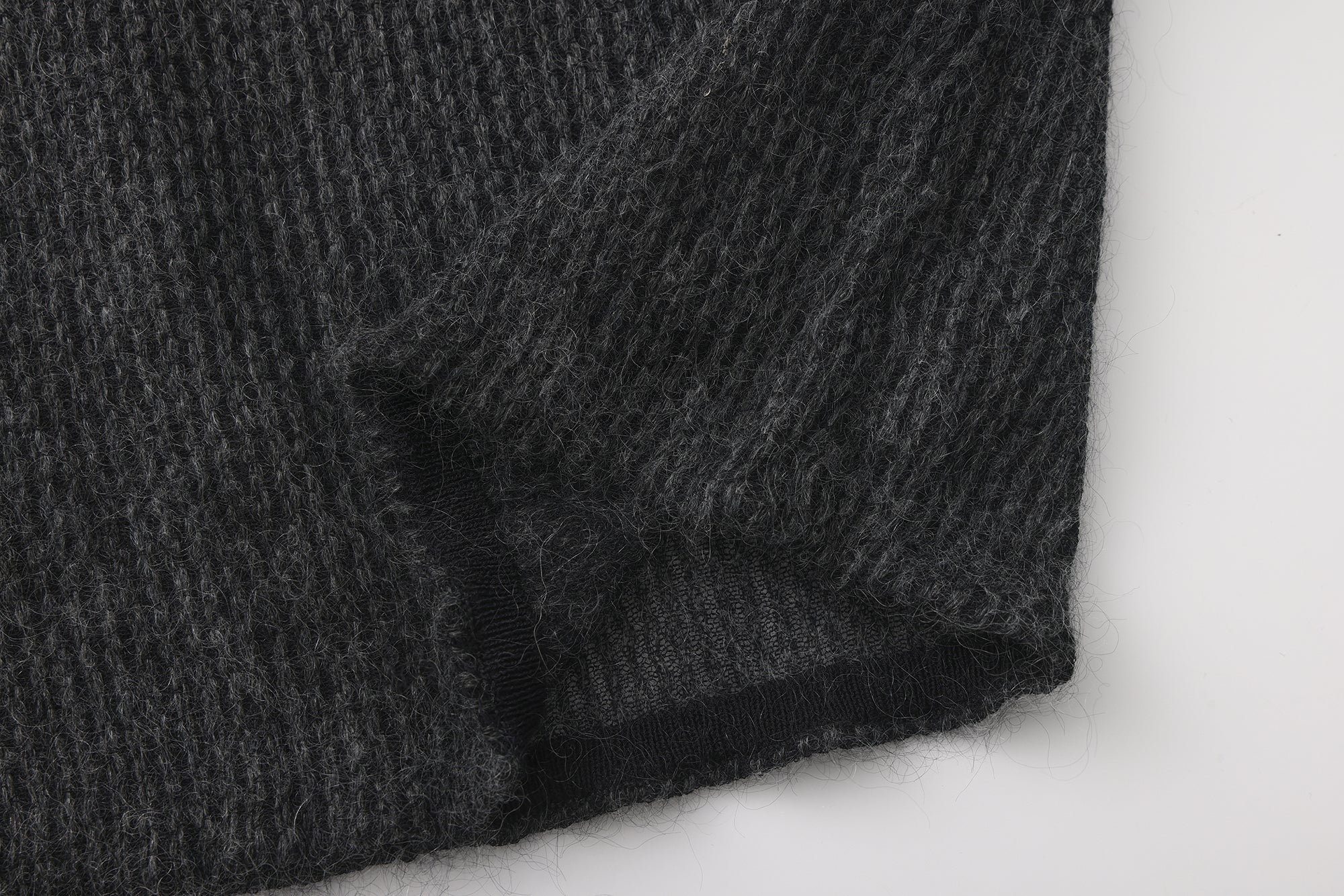 SS26 - BLACK STRIPE KEA SLIP TOP