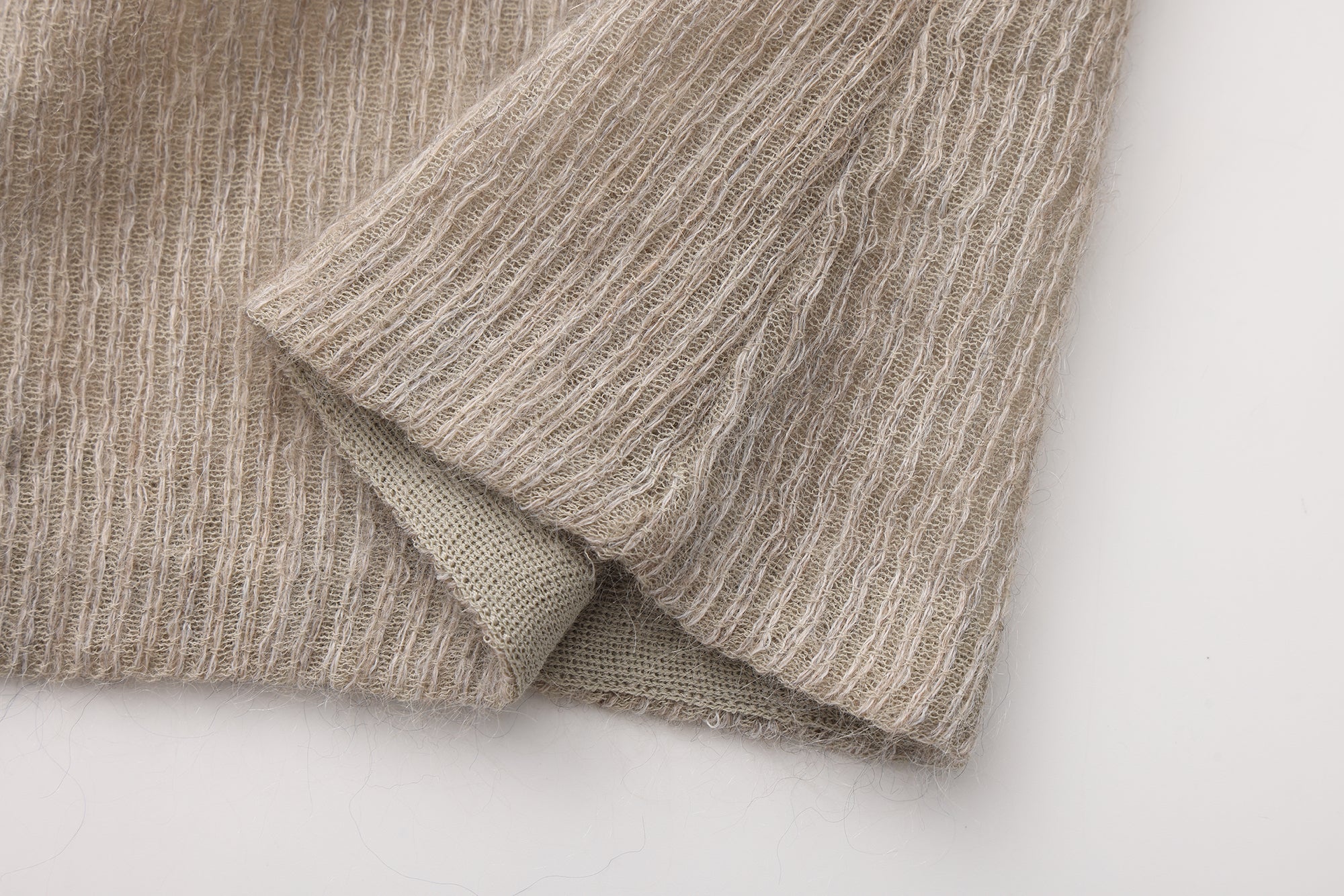 SS26 - CAMEL STRIPE SHORT CARDIGAN