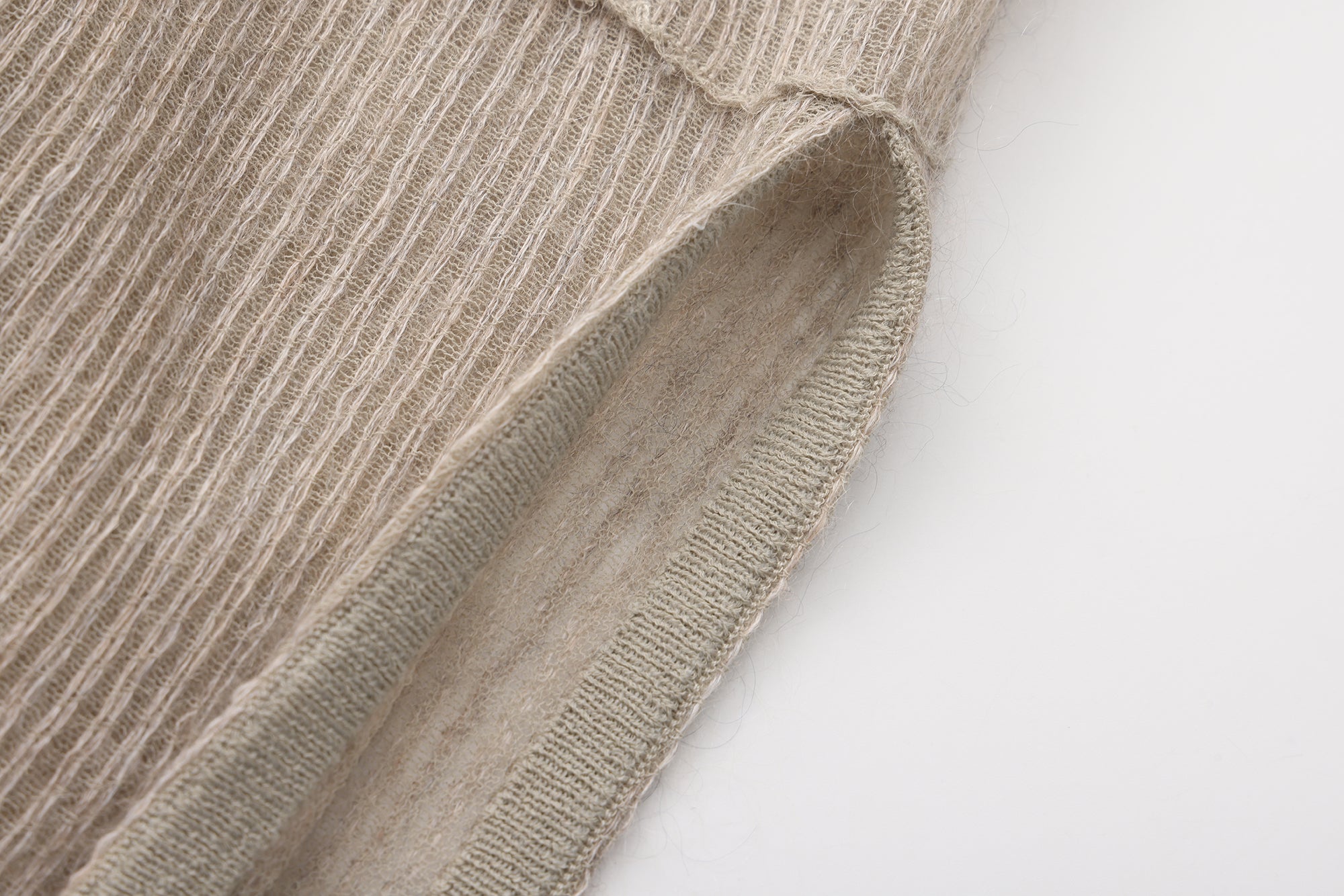 SS26 - CAMEL STRIPE LONG CARDIGAN