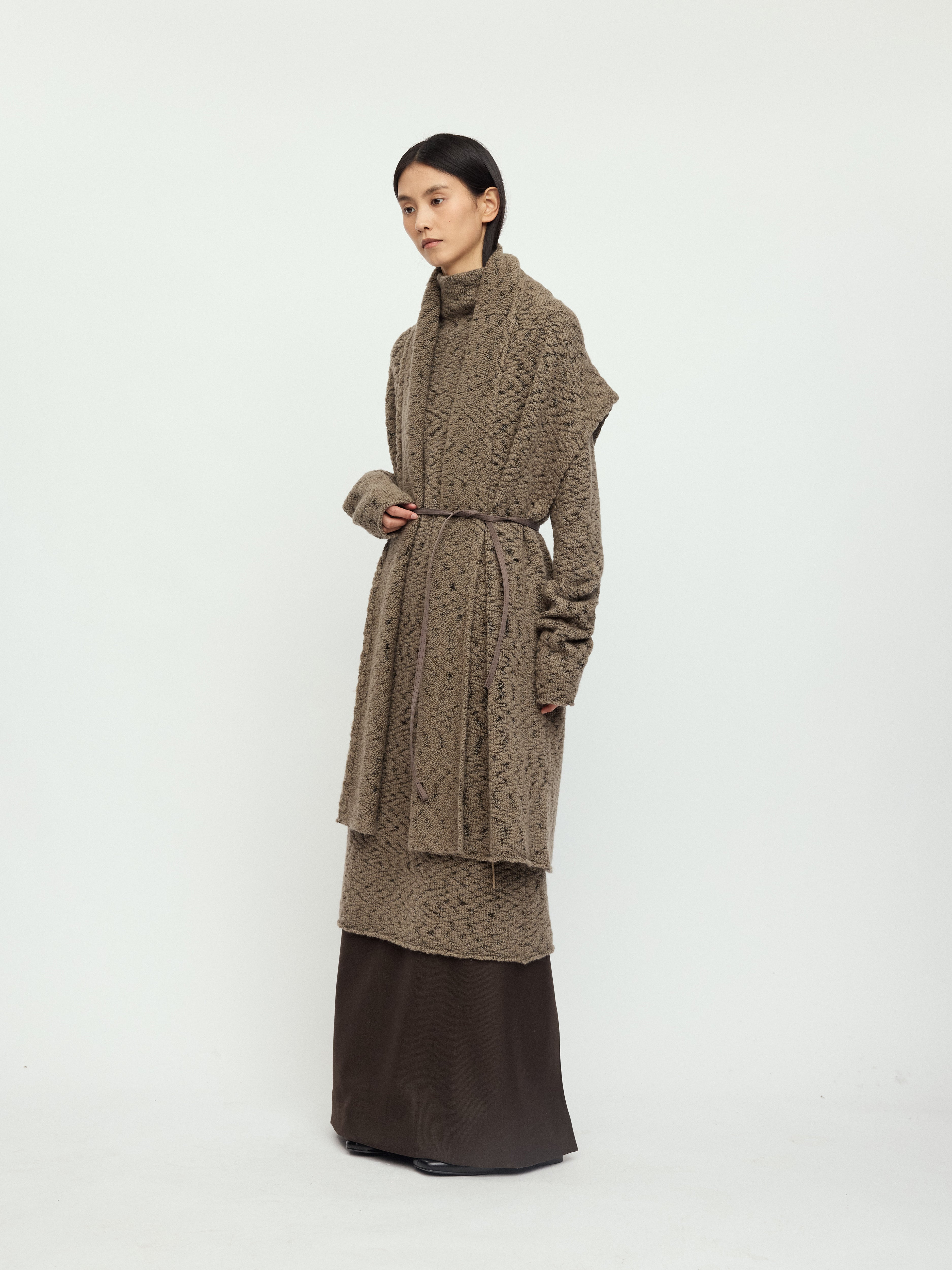 AW25 - MUD THIN BELT